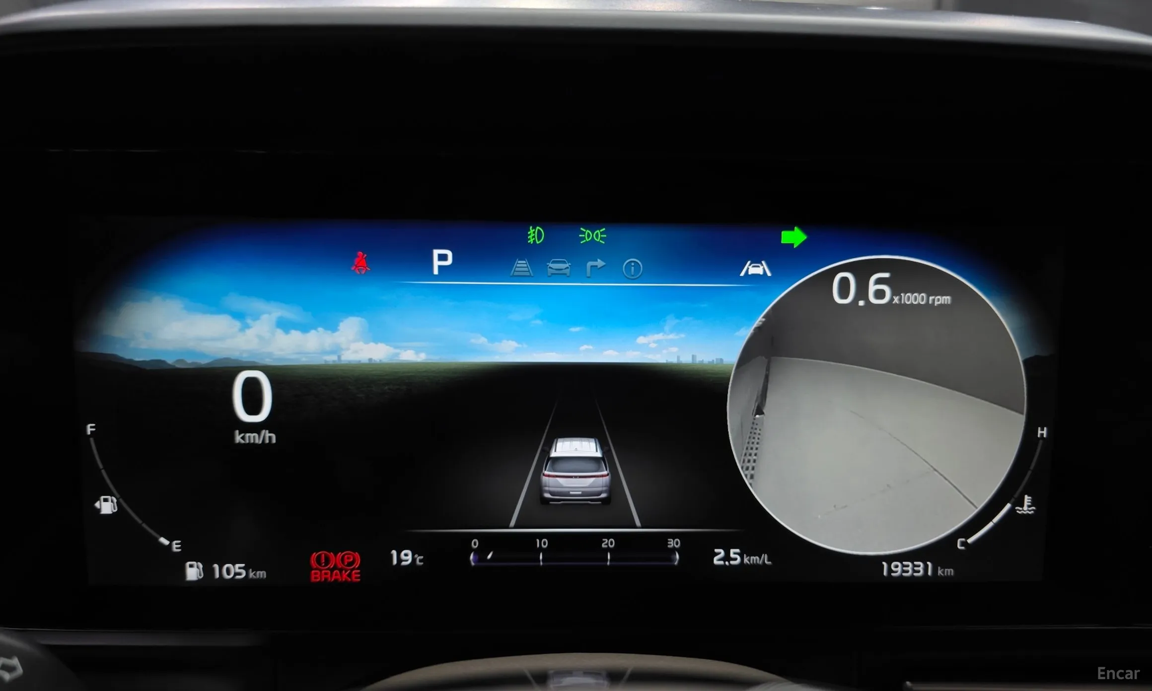 Kia Carnival Gen 4 превью 8