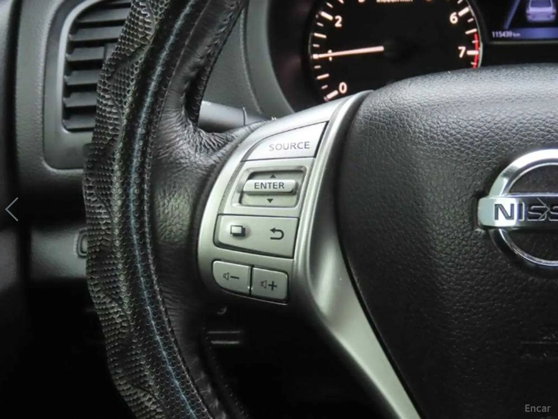 Nissan Altima превью 11
