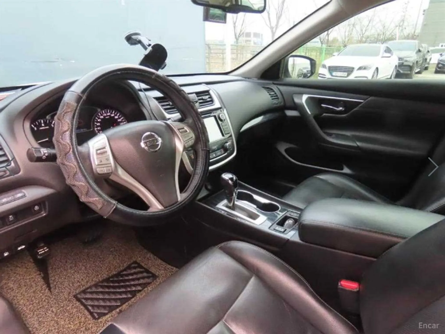 Nissan Altima превью 17