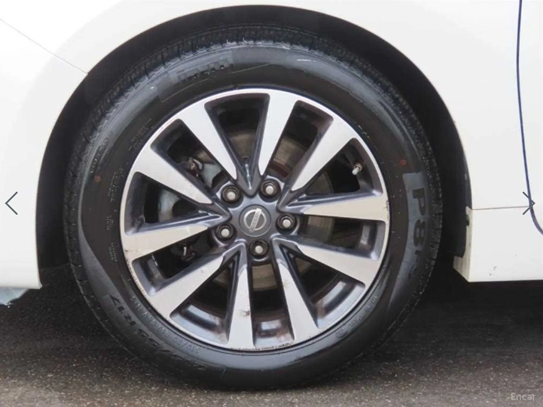 Nissan Altima превью 20