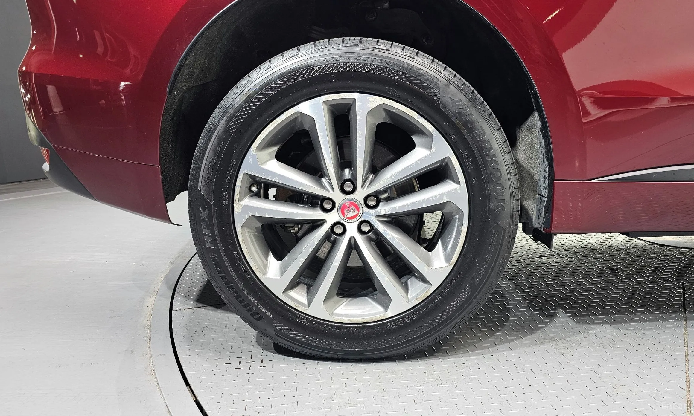 Jaguar F-PACE превью 5