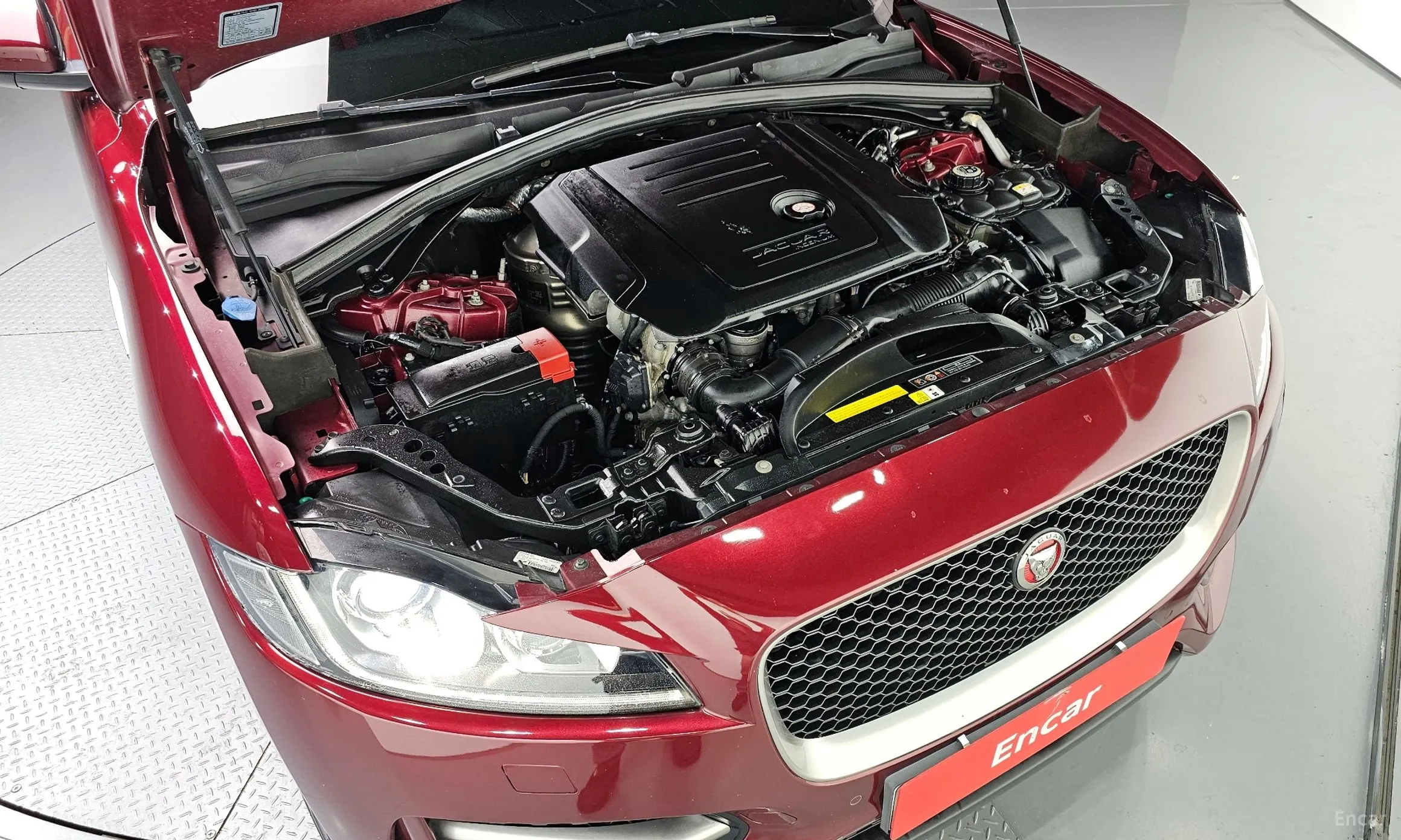 Jaguar F-PACE превью 6