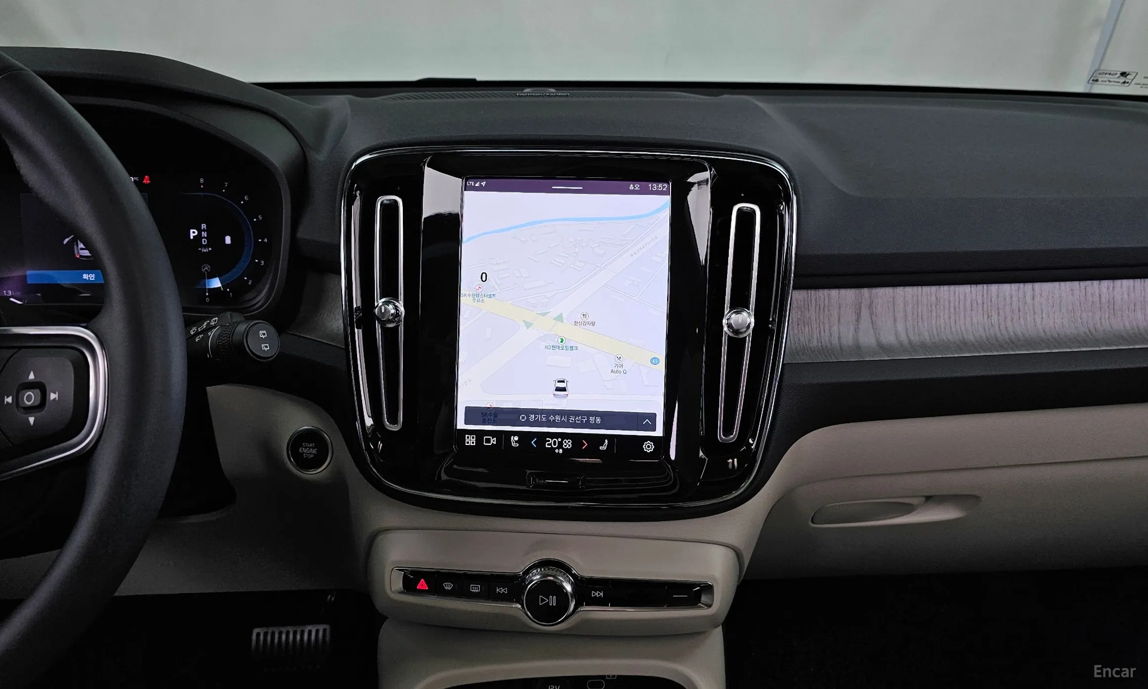 Volvo XC40 превью 14