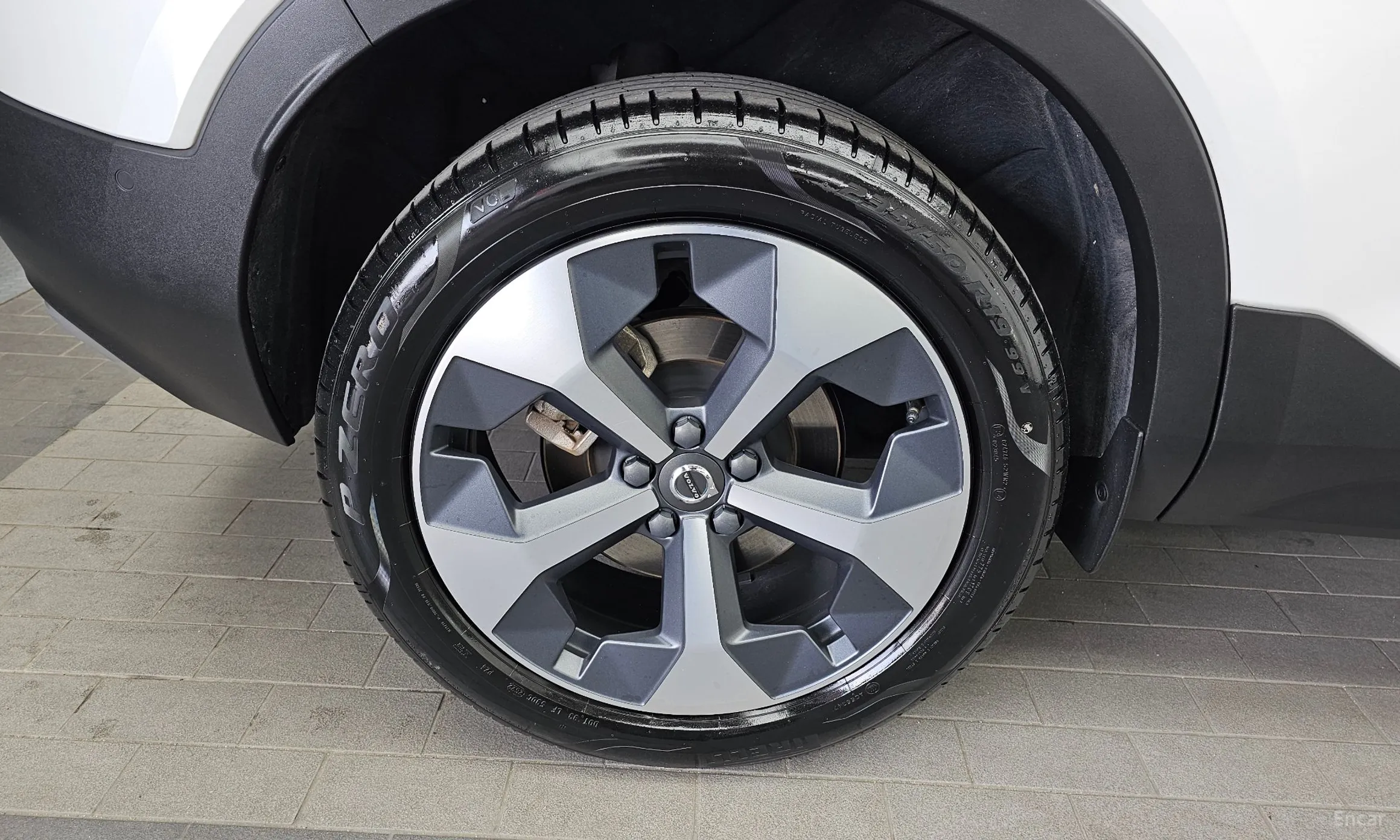 Volvo XC40 превью 5