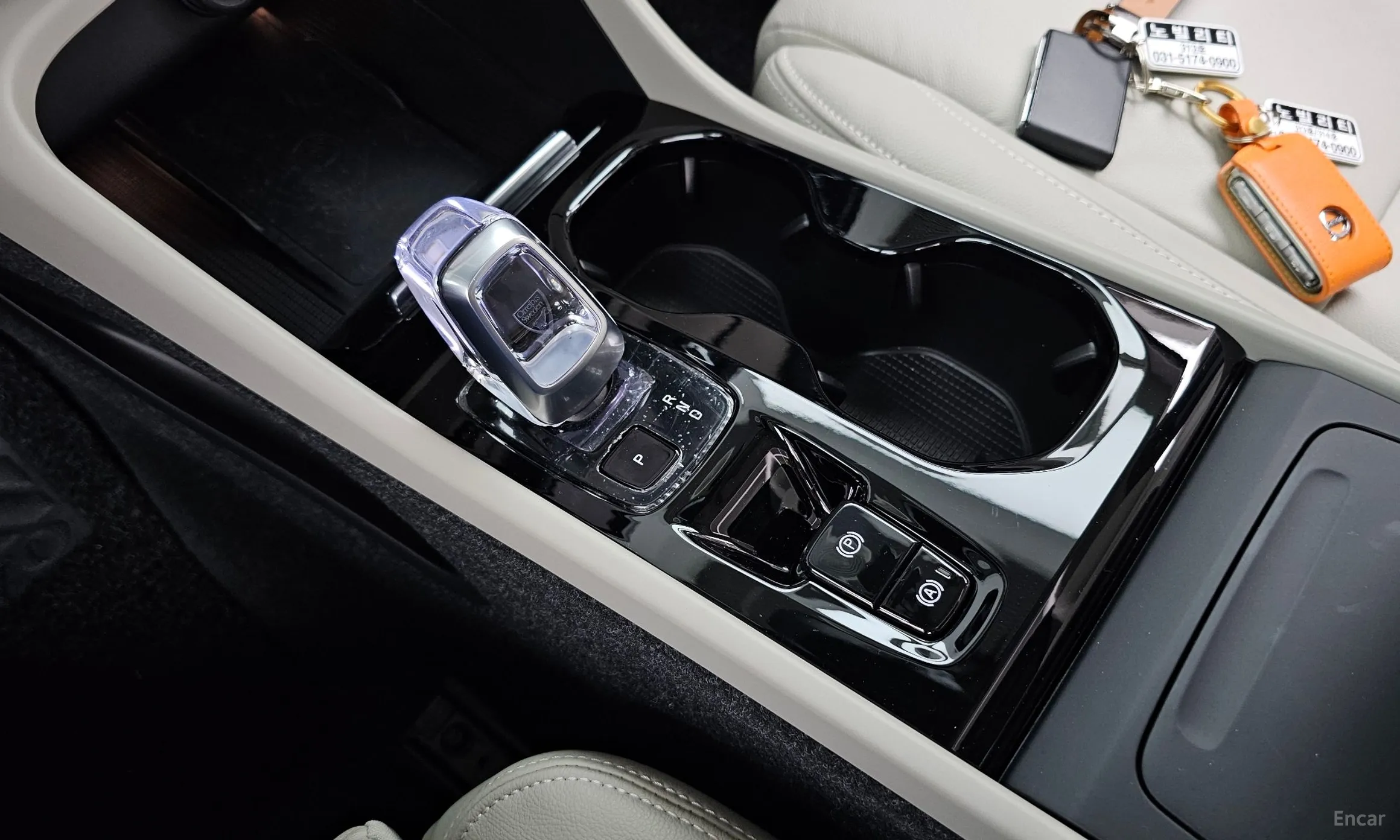 Volvo XC40 превью 9