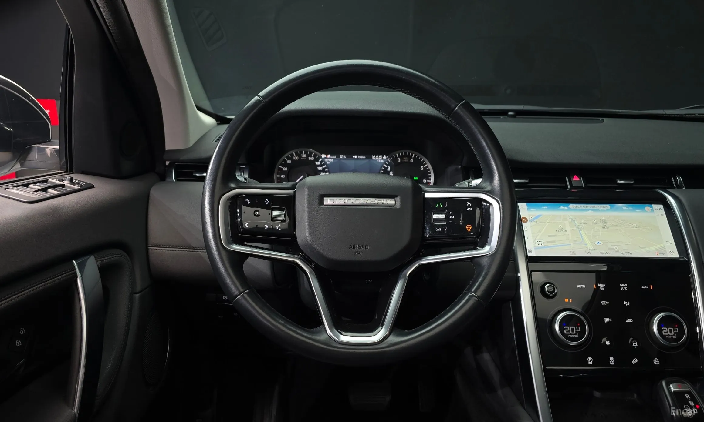 Land Rover Discovery Sports превью 13
