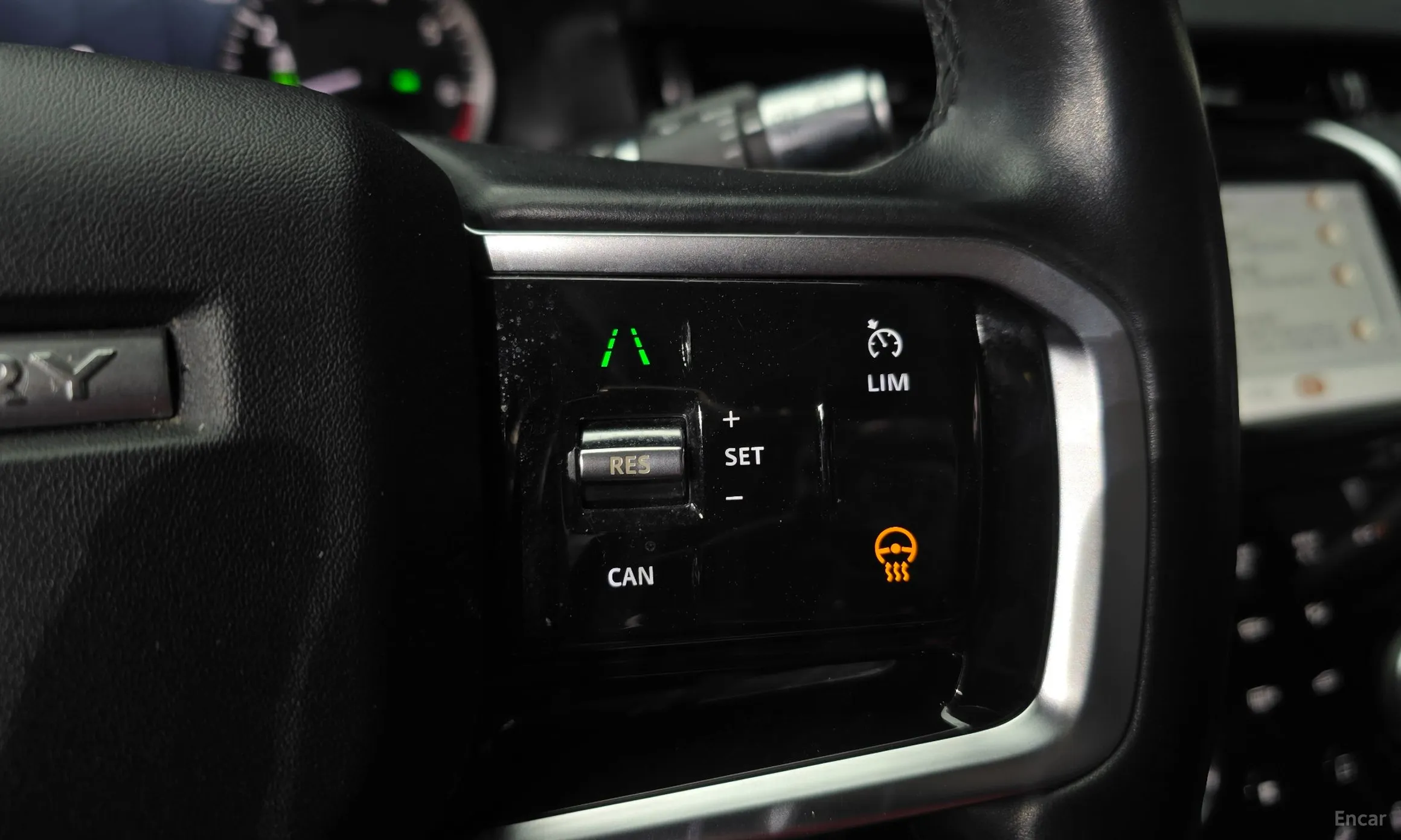Land Rover Discovery Sports превью 17