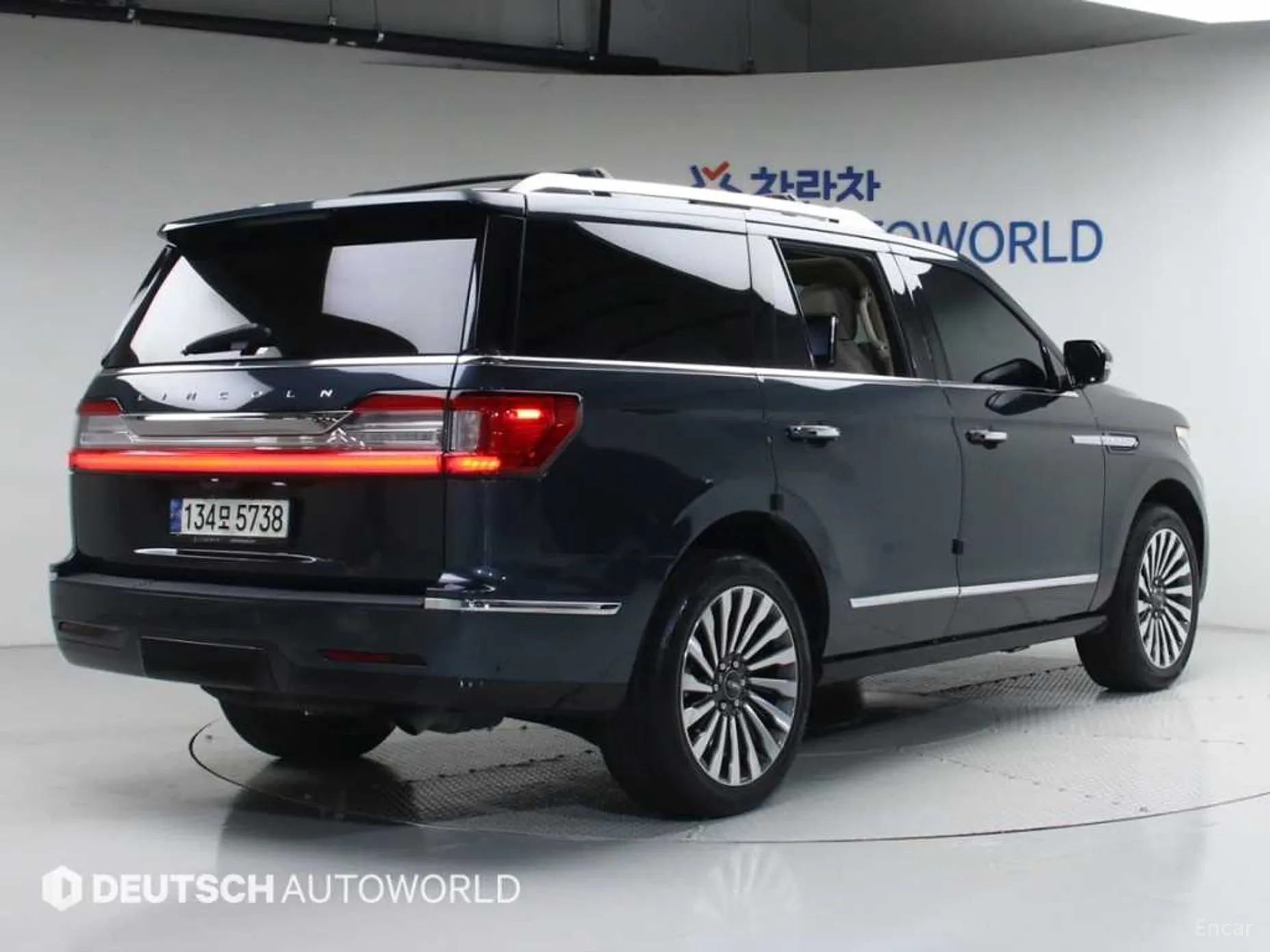 Lincoln Navigator 4th generation превью 2