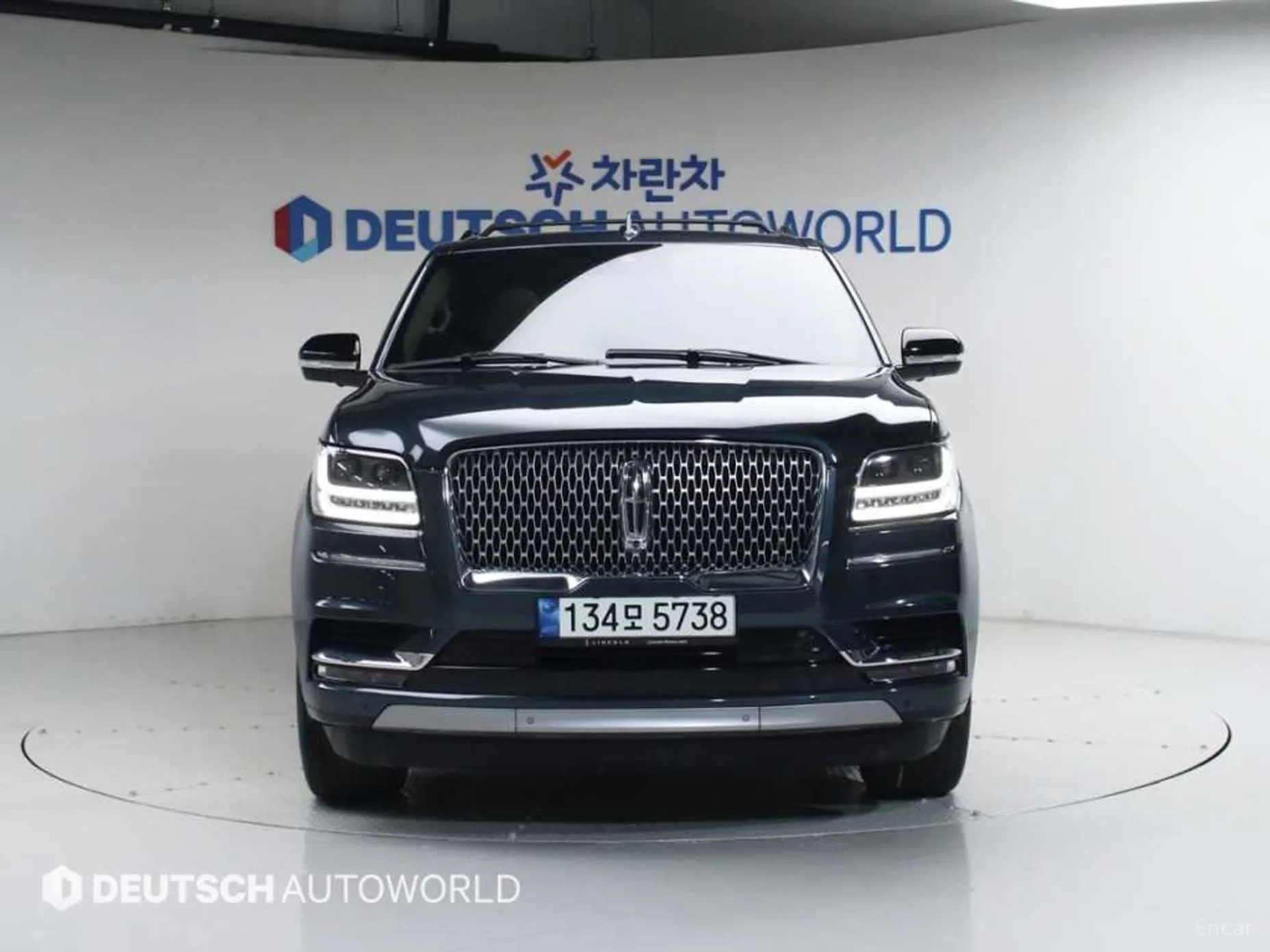 Lincoln Navigator 4th generation превью 3