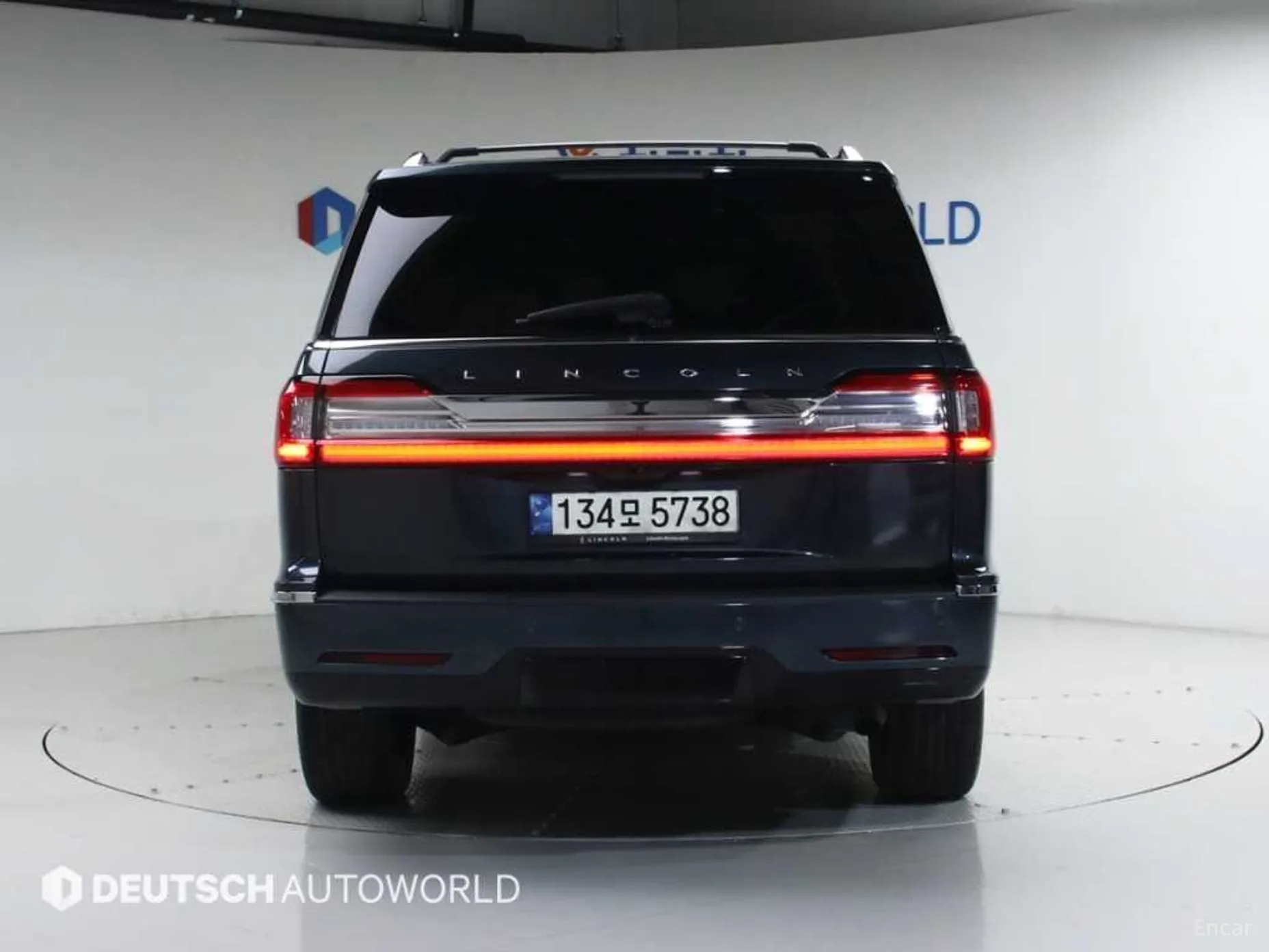 Lincoln Navigator 4th generation превью 4