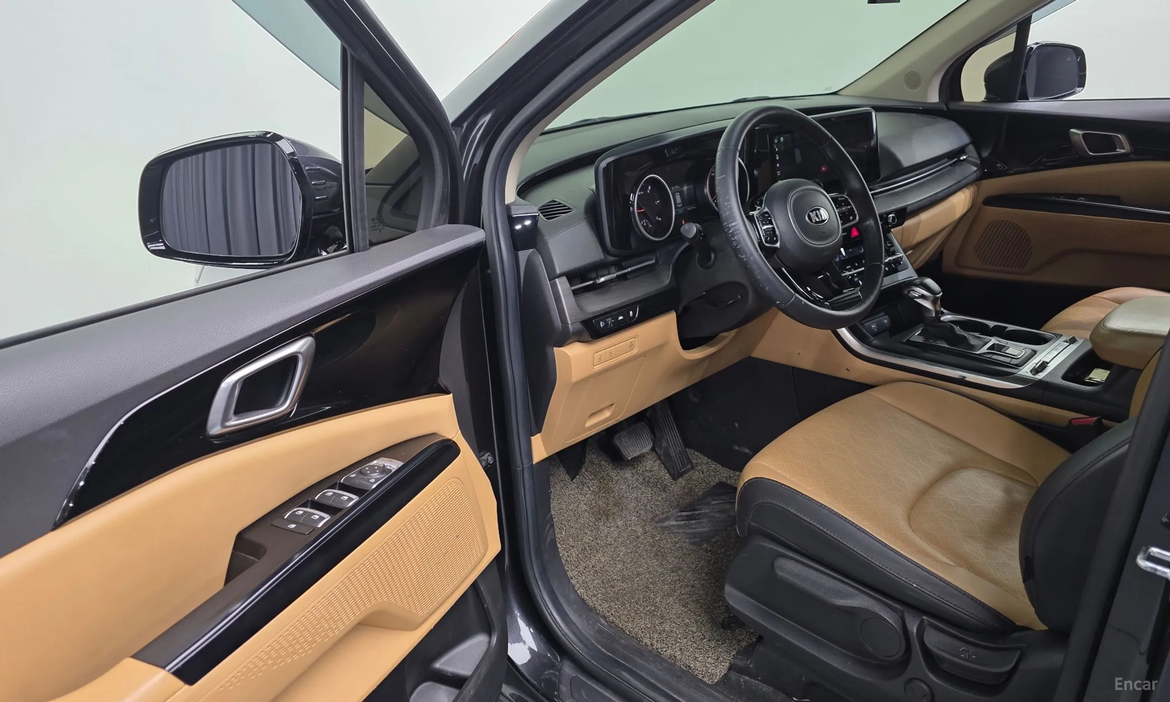 Kia Carnival Gen 4 превью 11