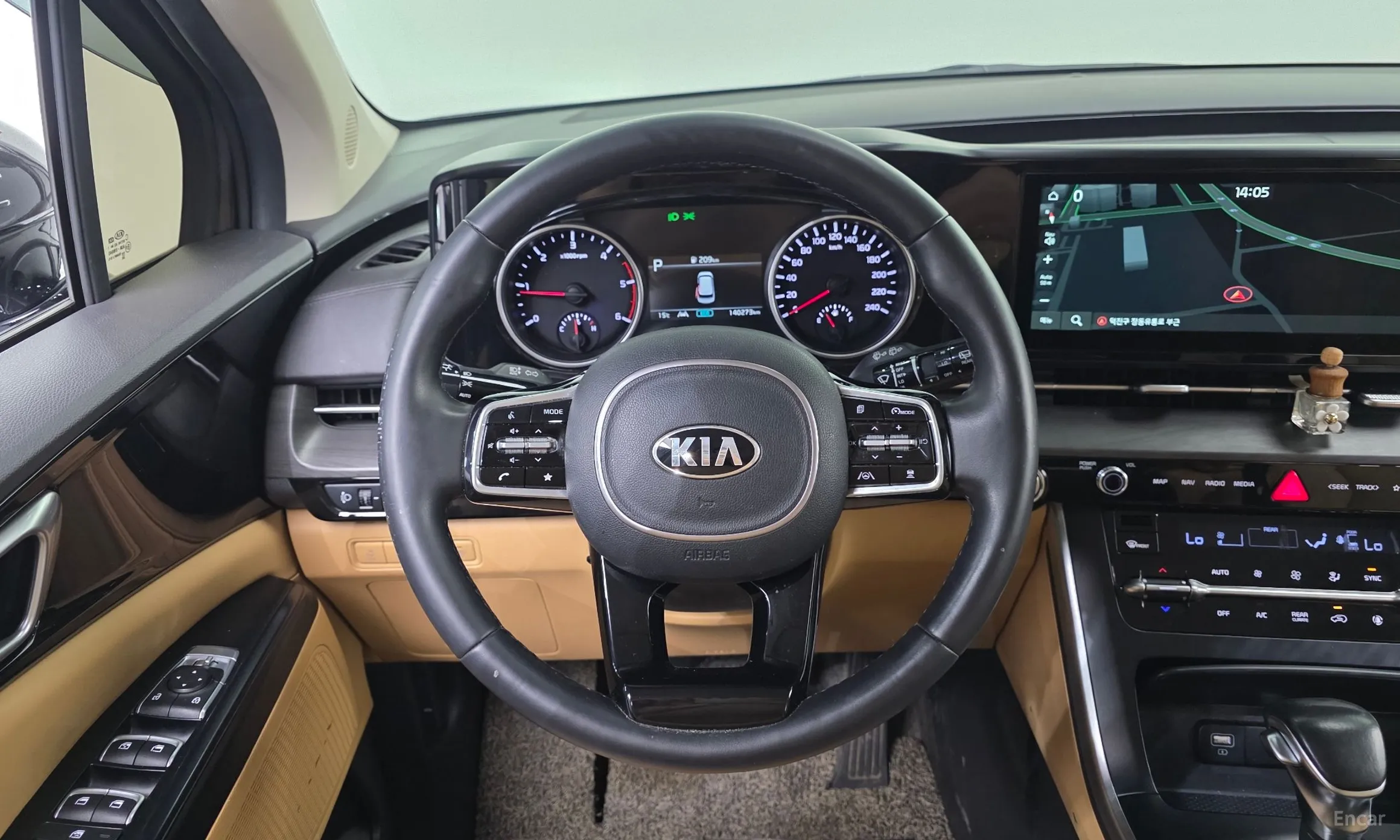 Kia Carnival Gen 4 превью 14