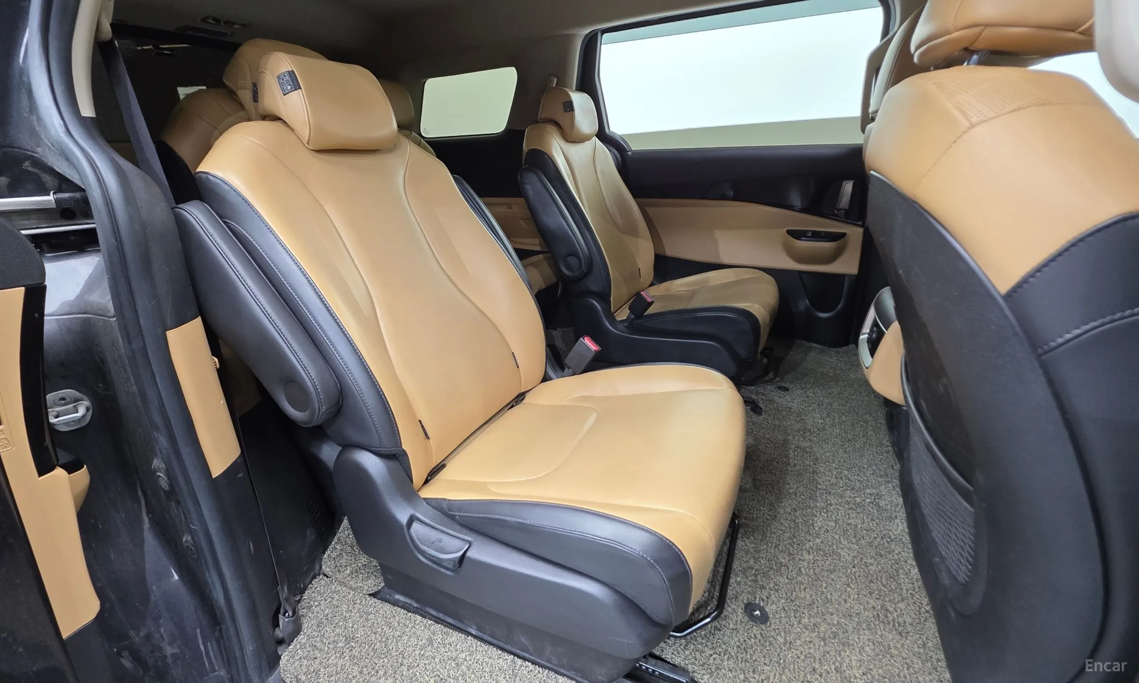 Kia Carnival Gen 4 превью 19