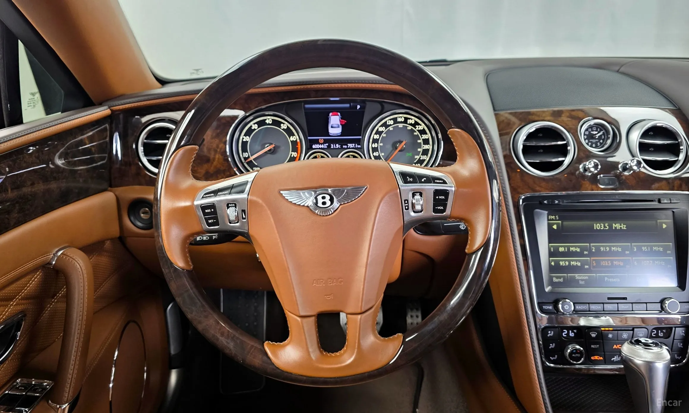 Bentley Flying Spur 2nd Generation превью 13