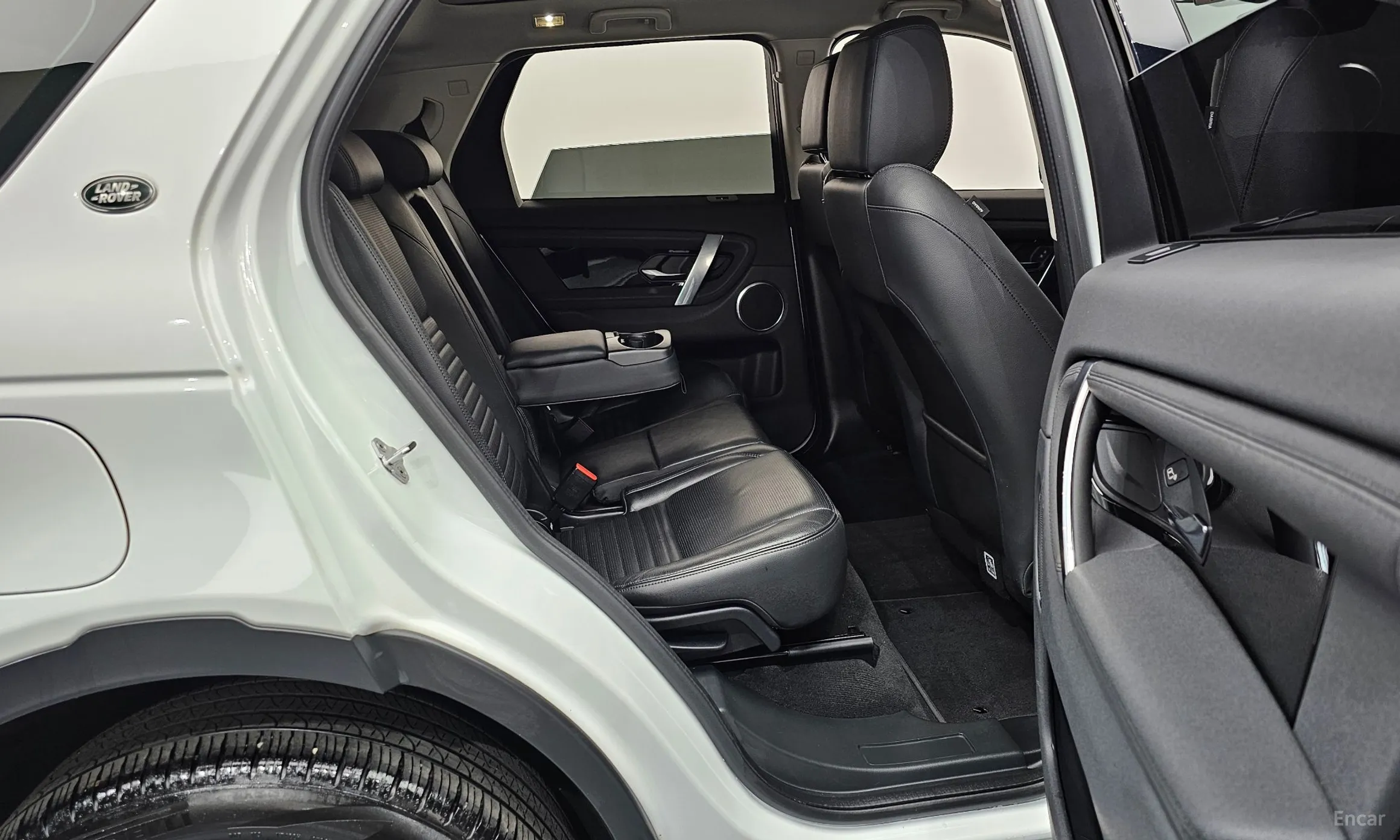 Land Rover Discovery Sports превью 11