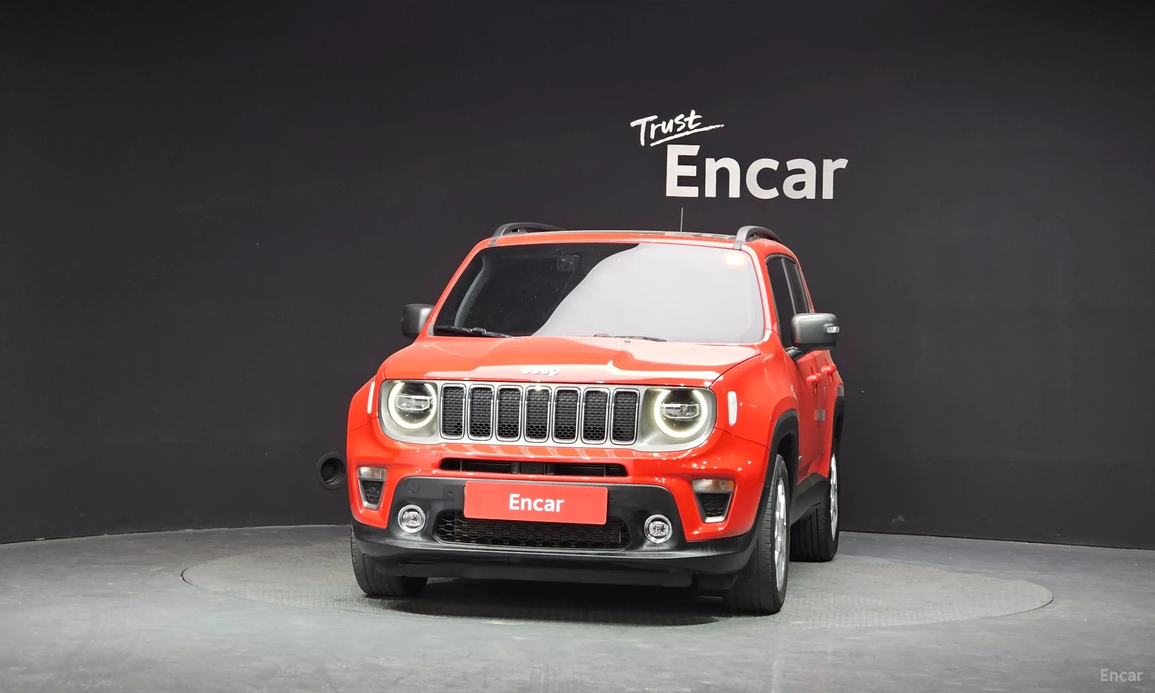 Jeep Renegade превью 3