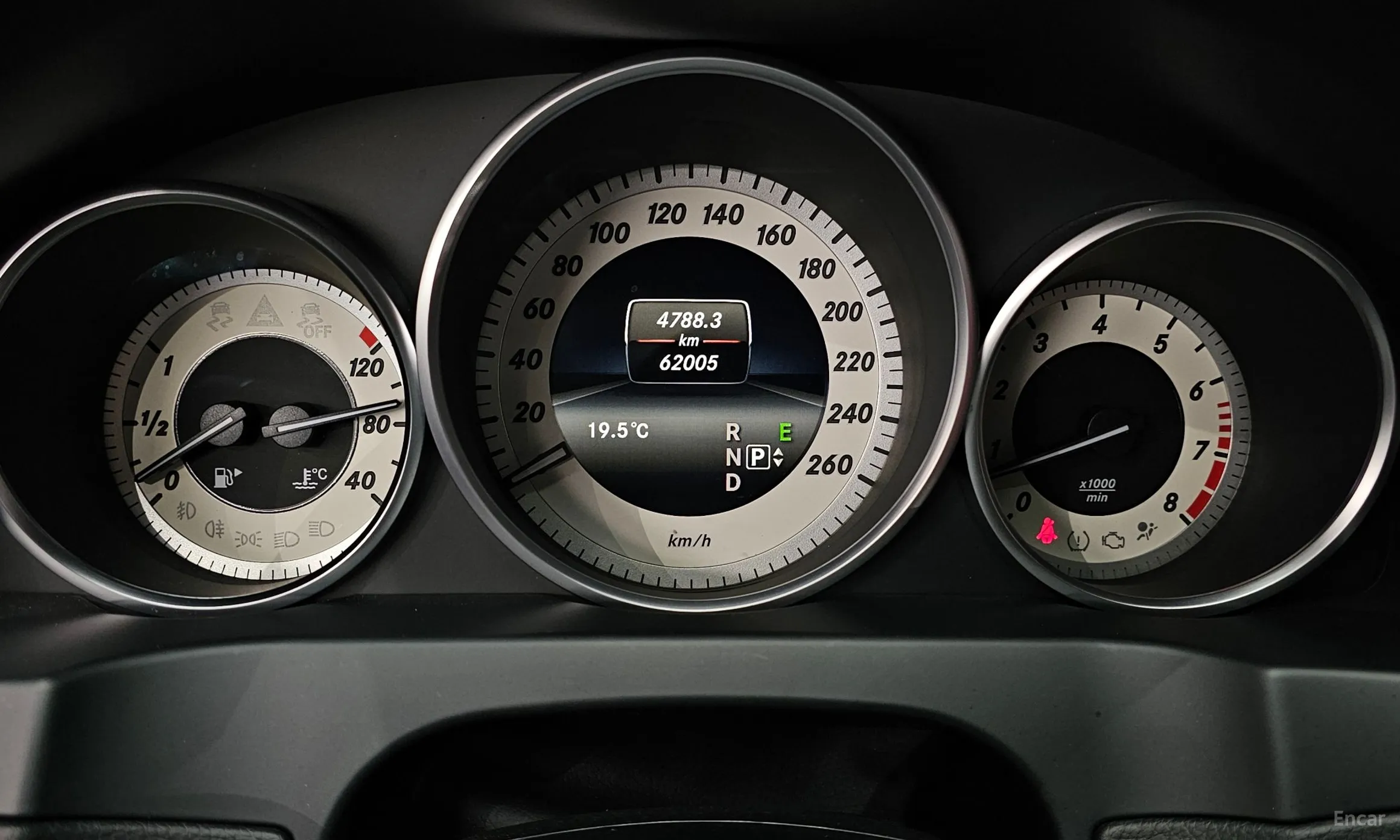 Mercedes Benz E-Class W212 превью 8