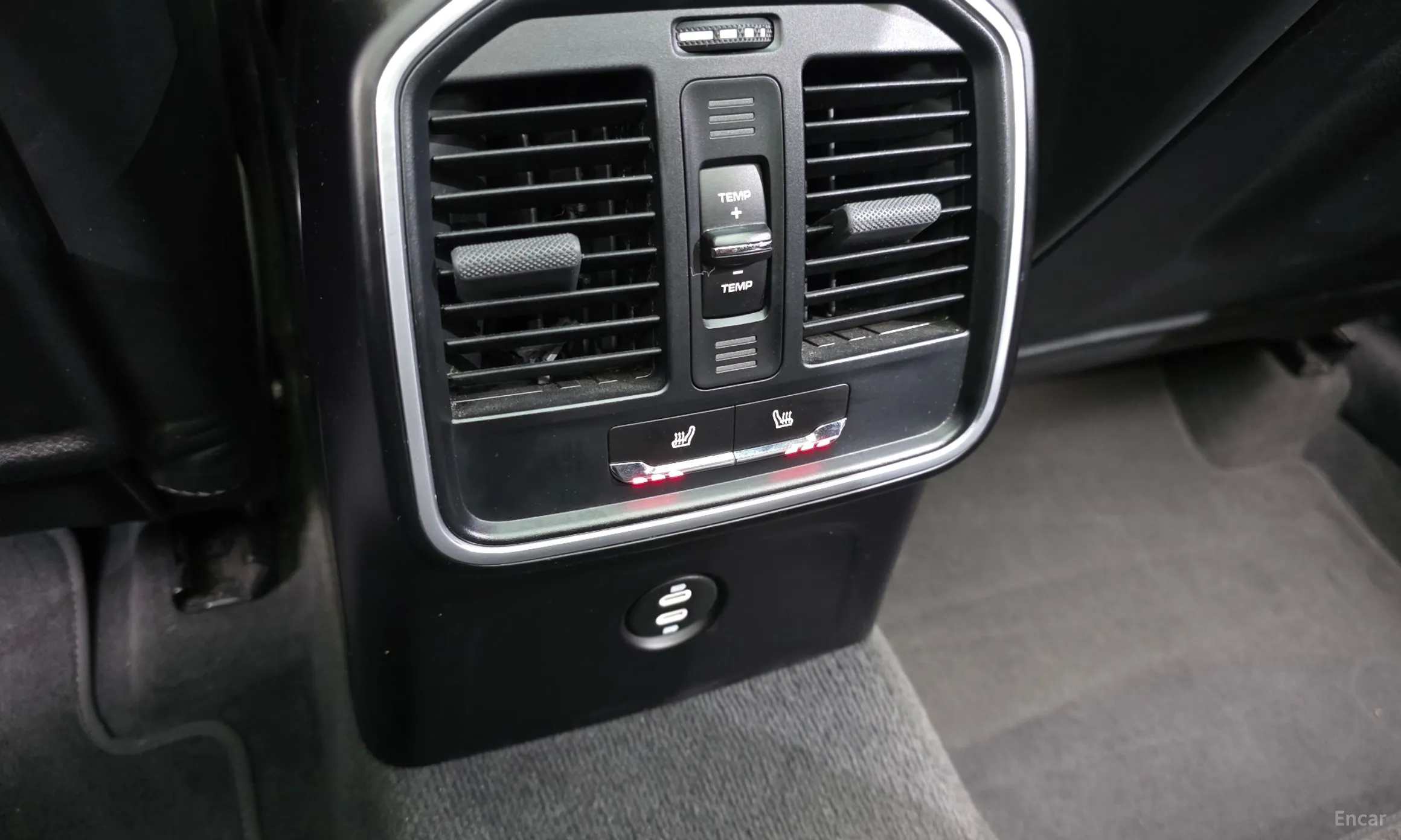 Porsche Macan превью 18