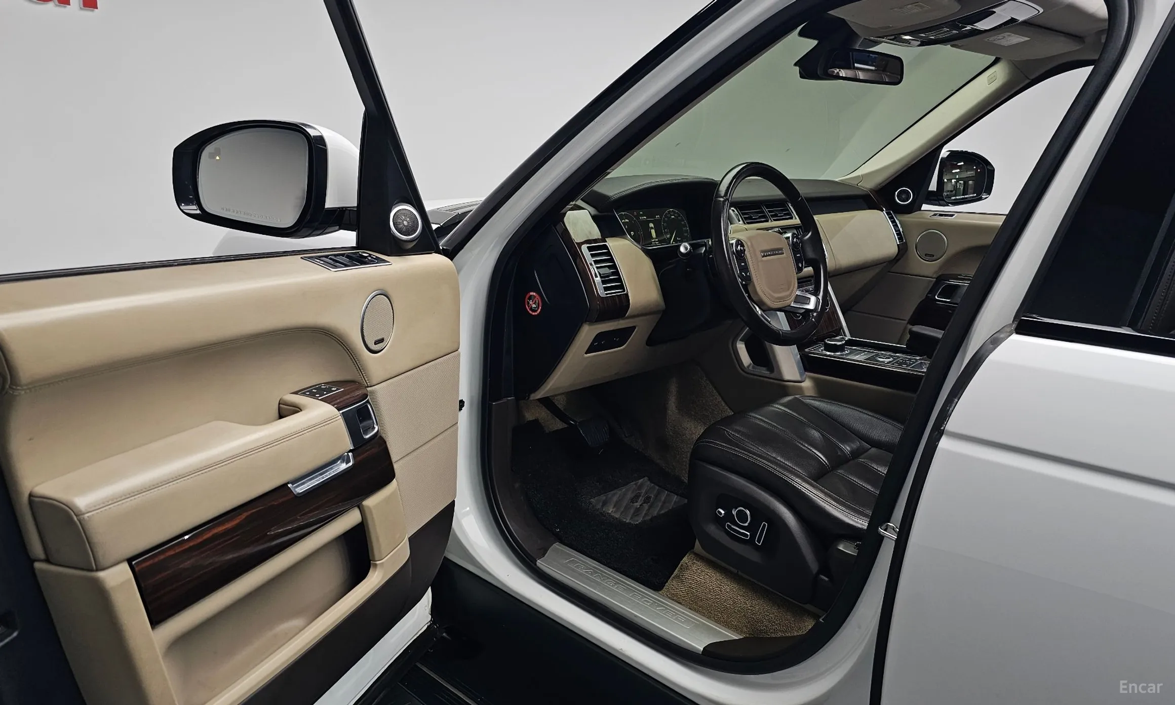 Land Rover Range Rover 4th Generation превью 10