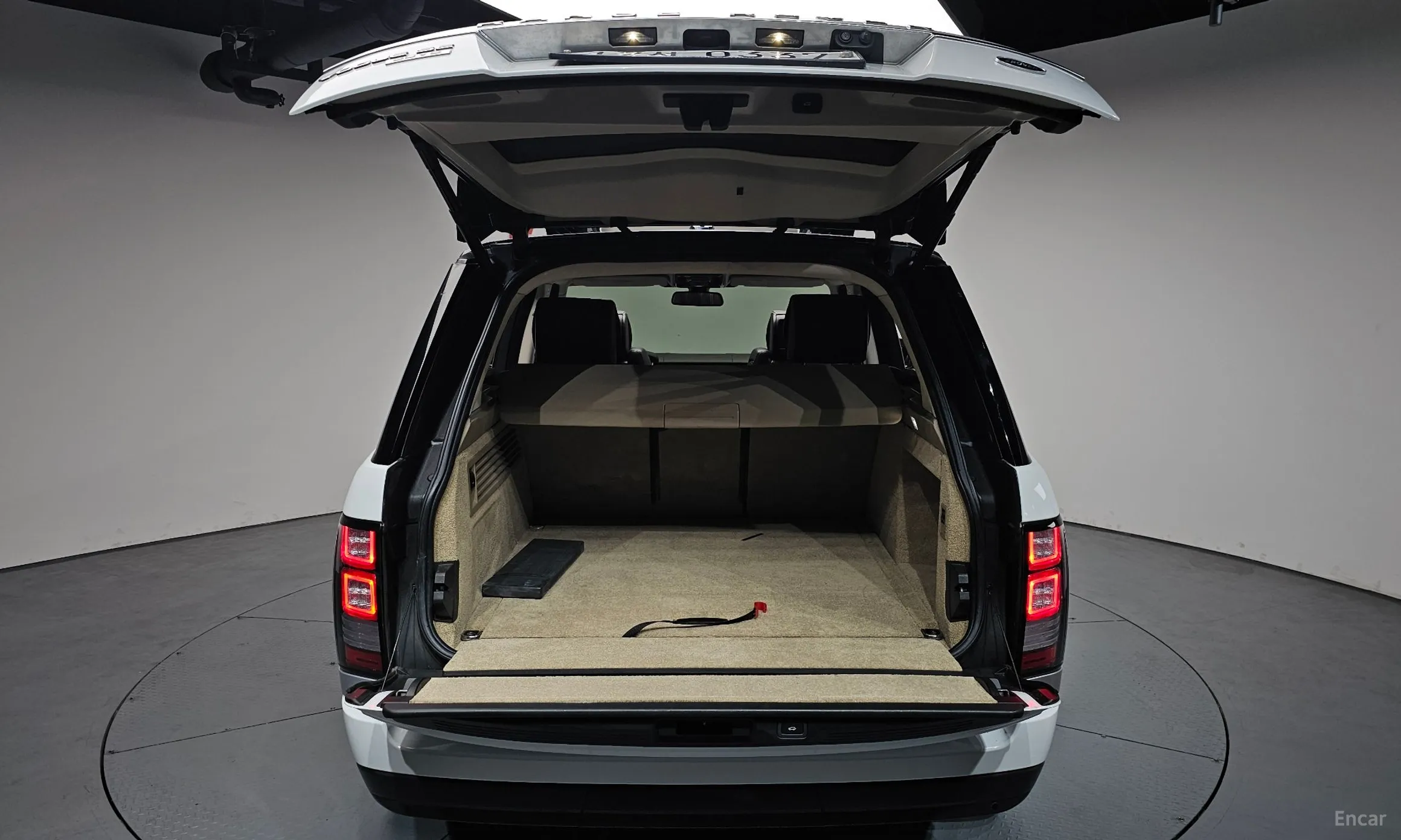 Land Rover Range Rover 4th Generation превью 20