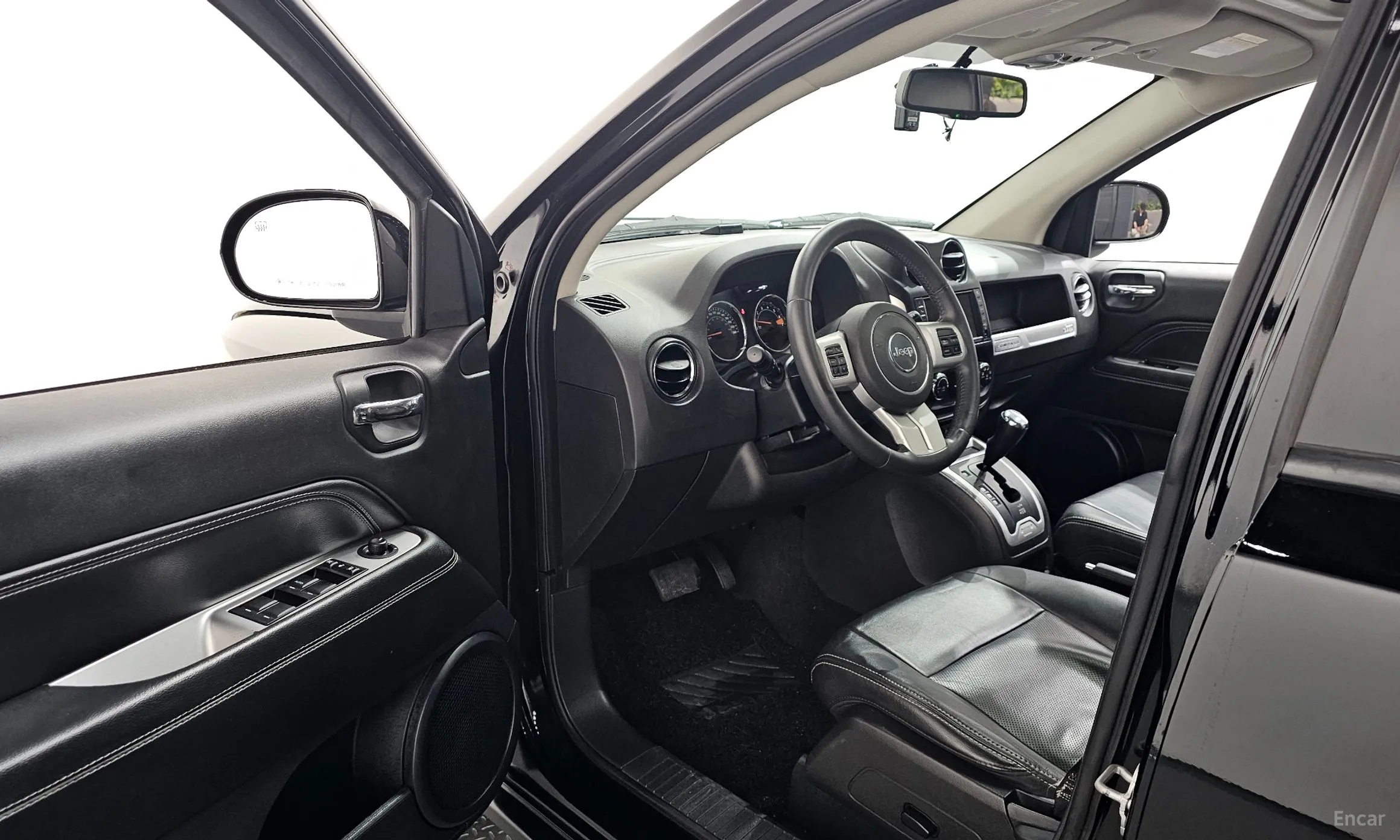 Jeep Compass превью 10
