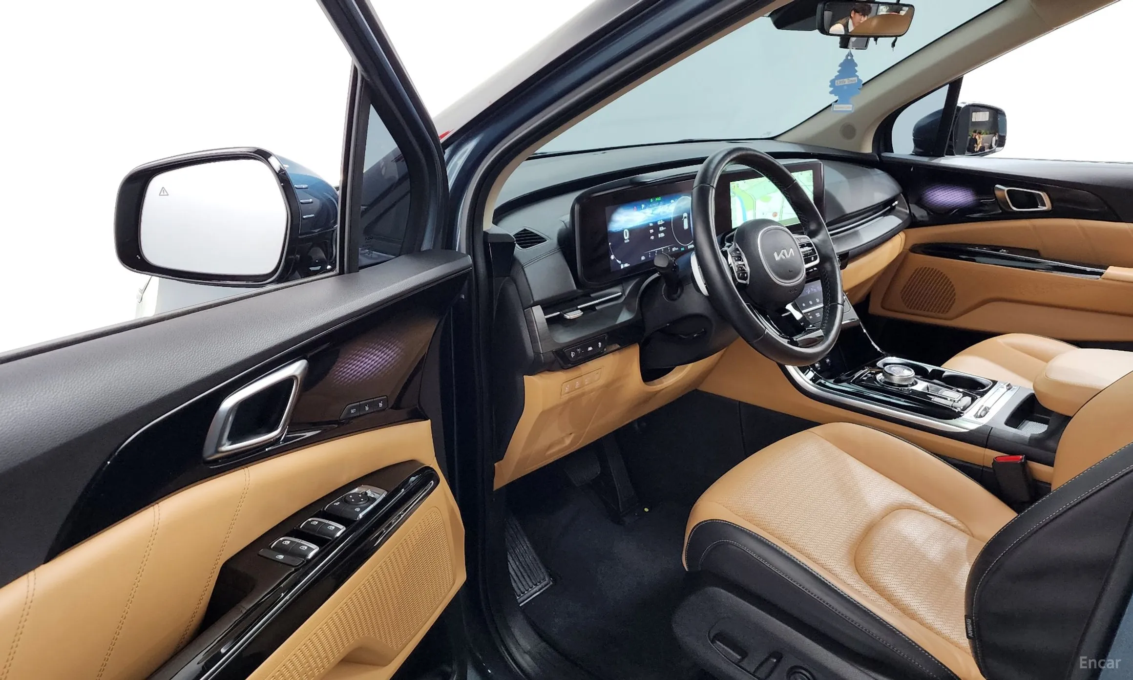 Kia Carnival Gen 4 превью 10