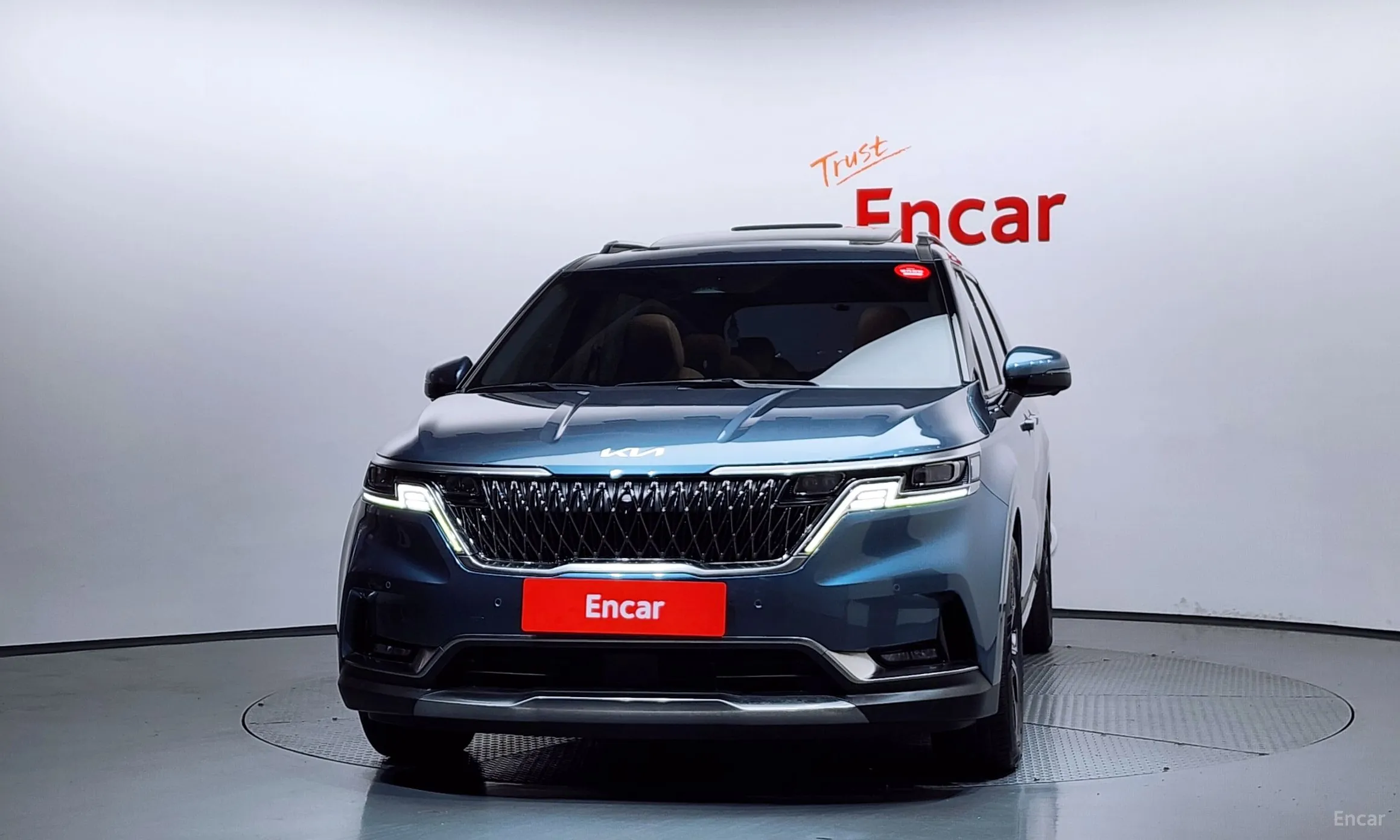 Kia Carnival Gen 4 превью 3