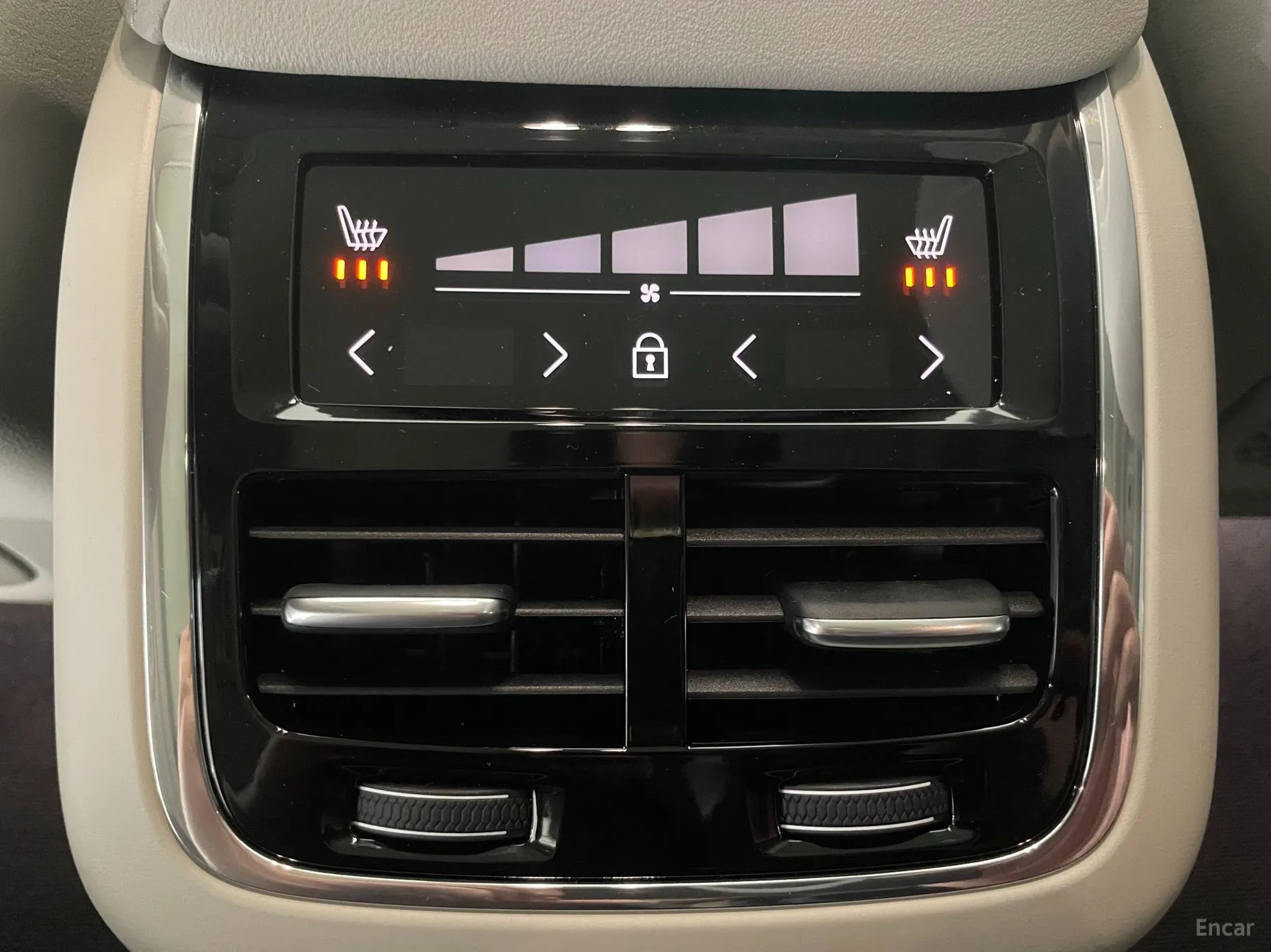 Volvo XC60 Gen 2 превью 17