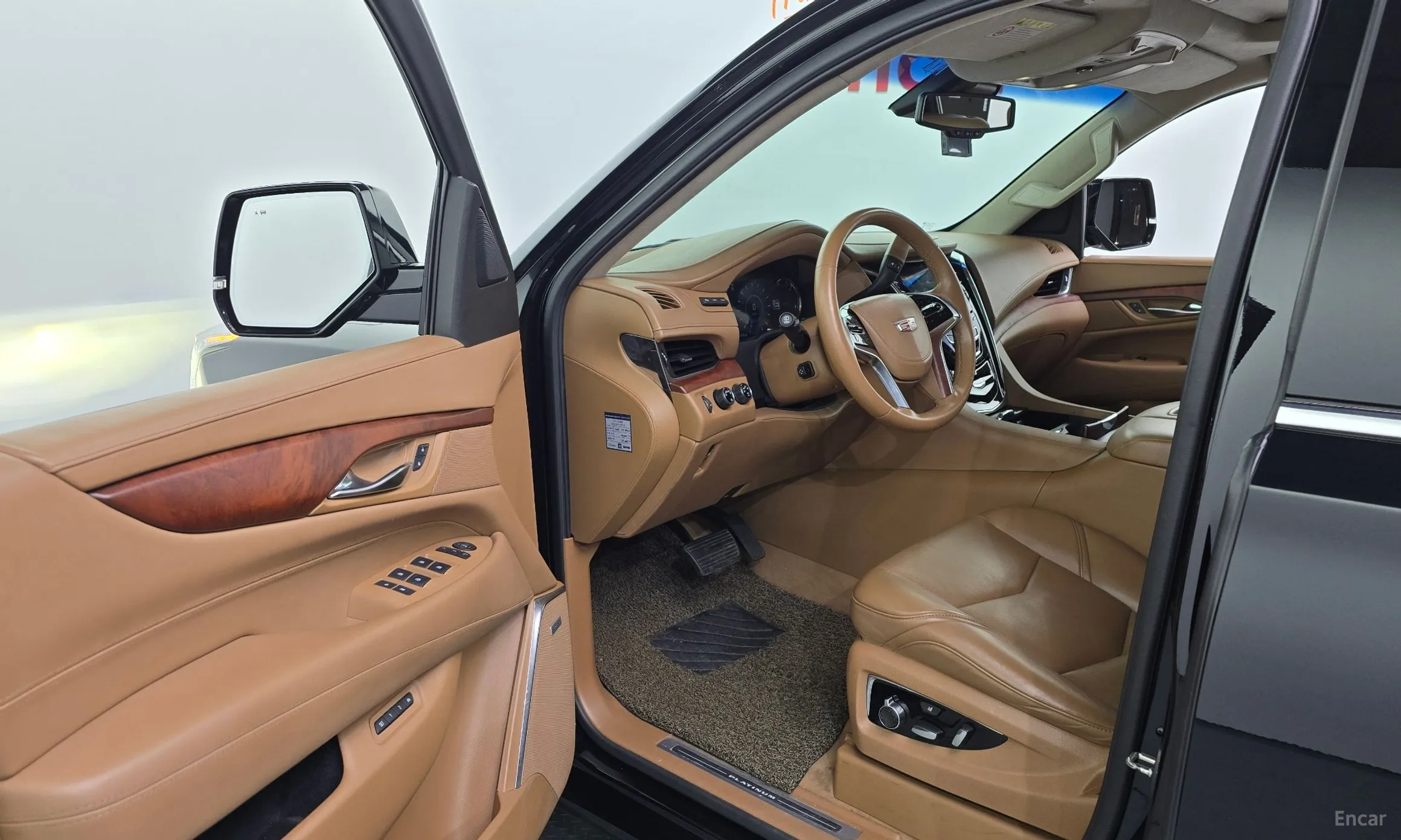 Cadillac Escalade превью 10