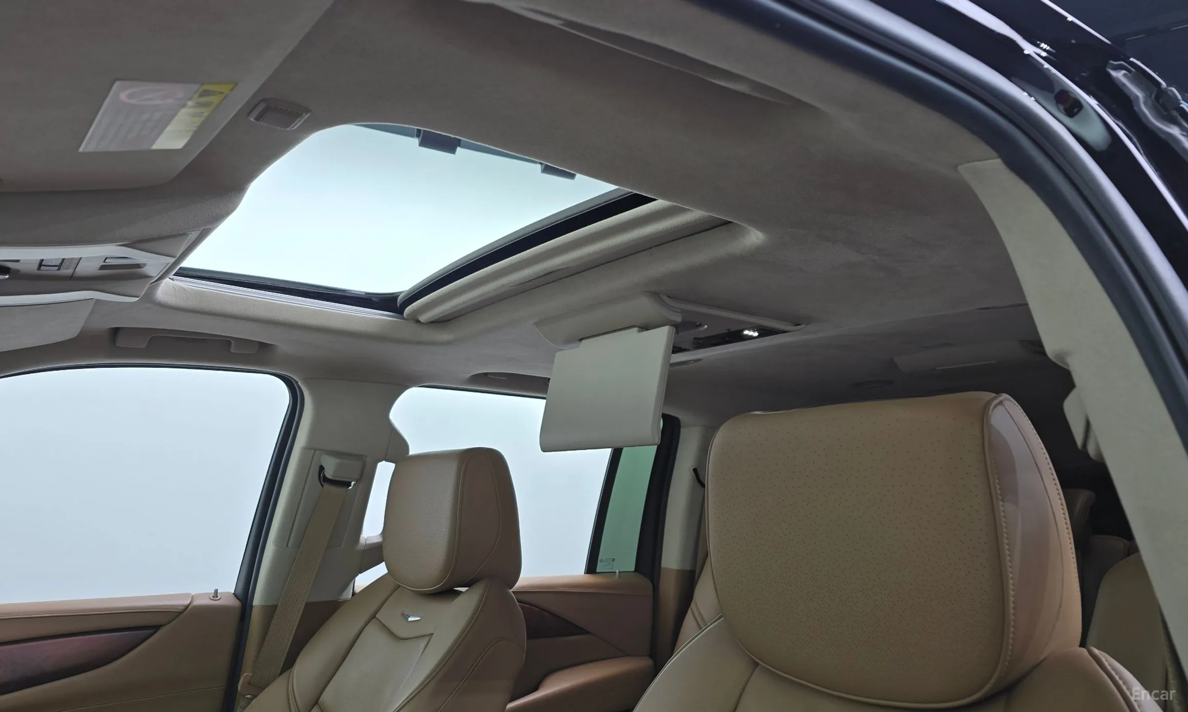 Cadillac Escalade превью 17