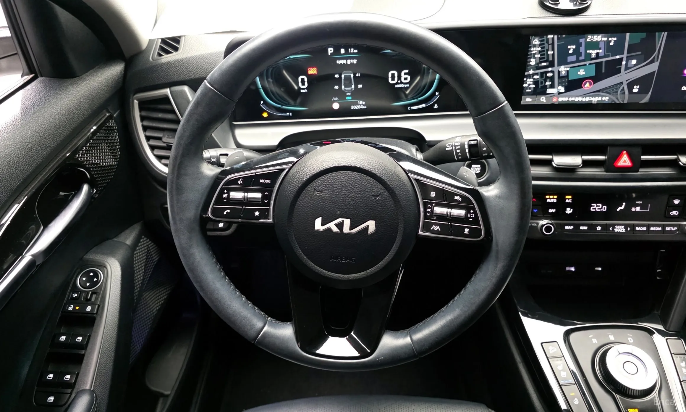 Kia Seltos превью 13