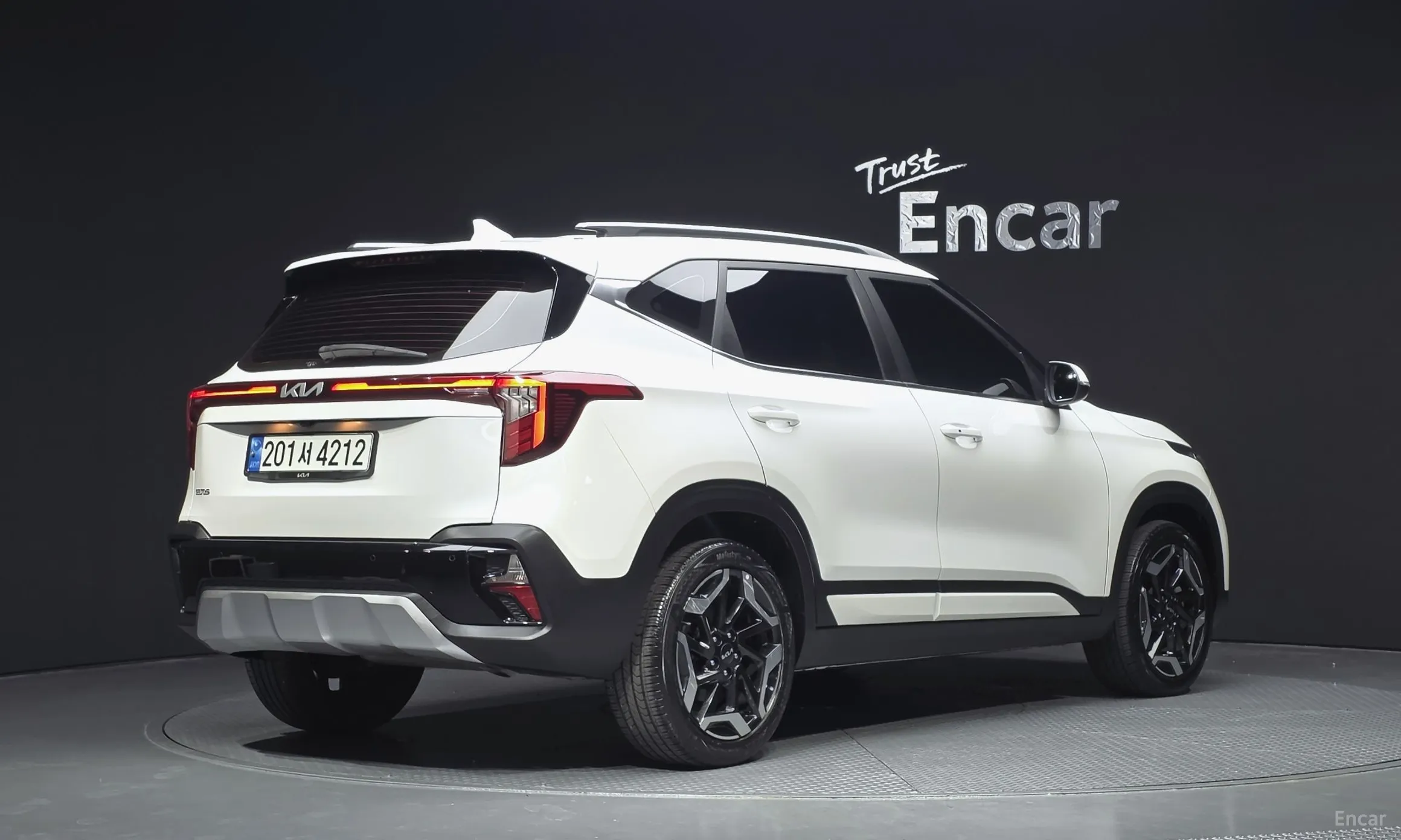 Kia Seltos превью 2