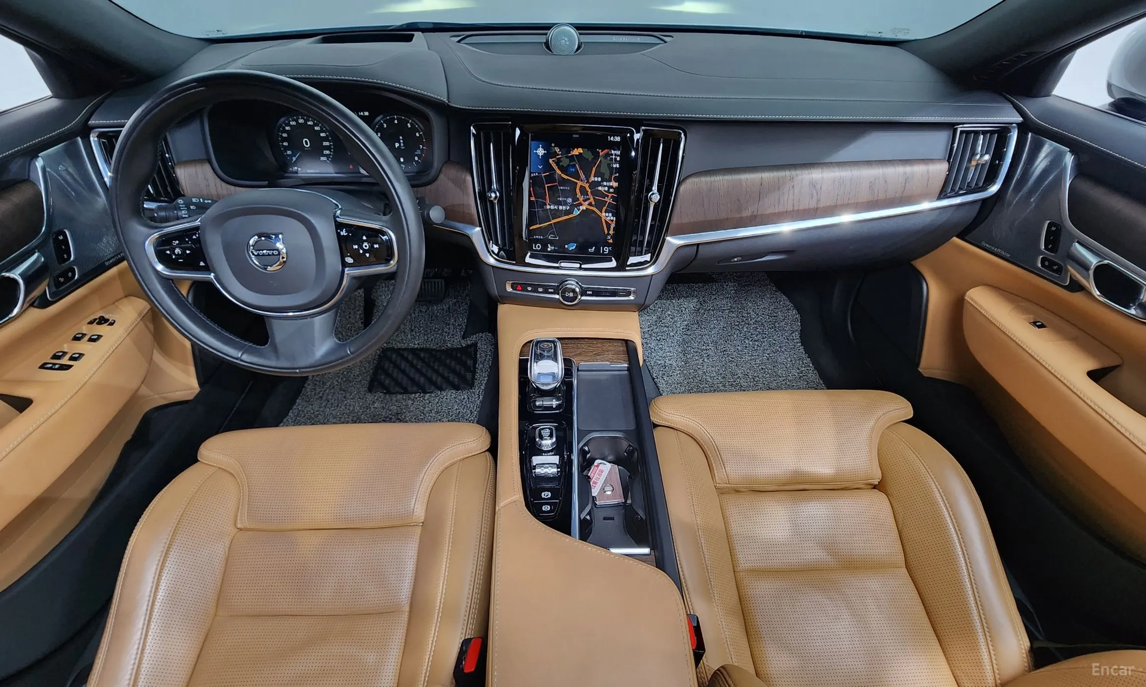 Volvo S90 превью 7