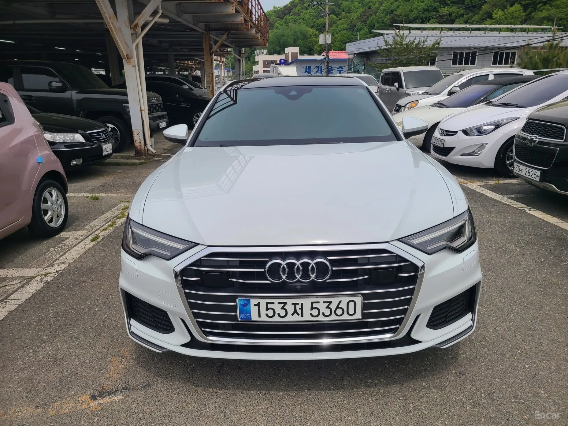 Audi A6 (C8)