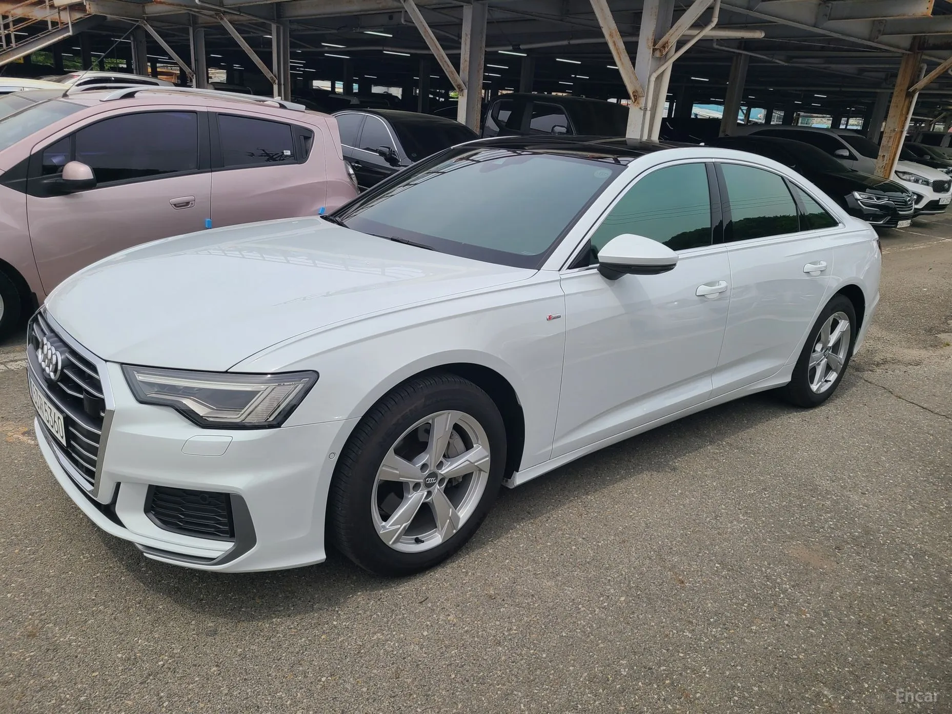 Audi A6 (C8)