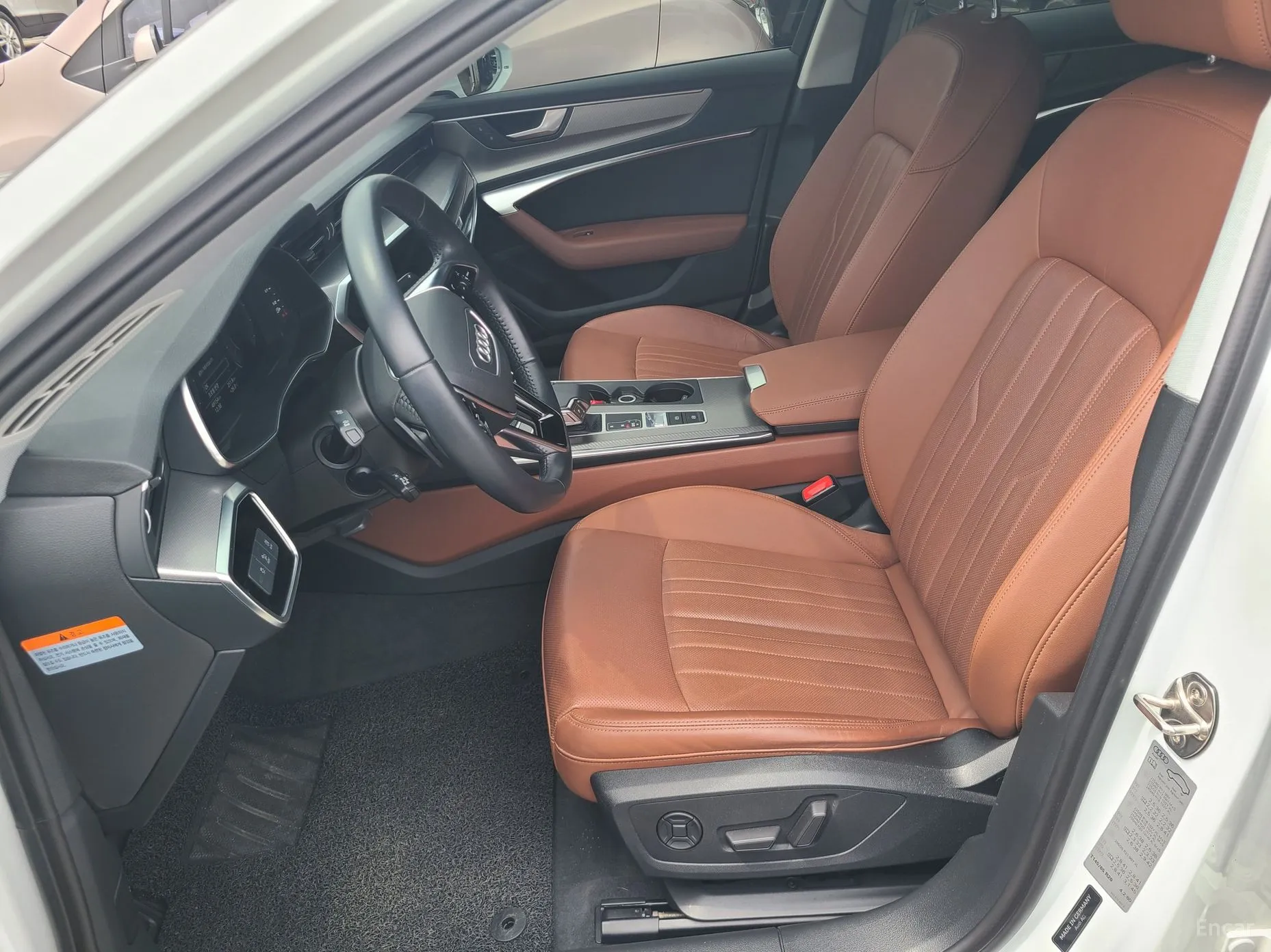 Audi A6 (C8) превью 8