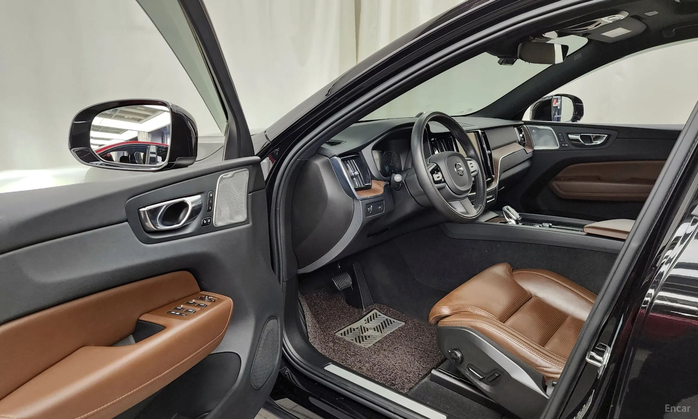 Volvo XC60 Gen 2 превью 10
