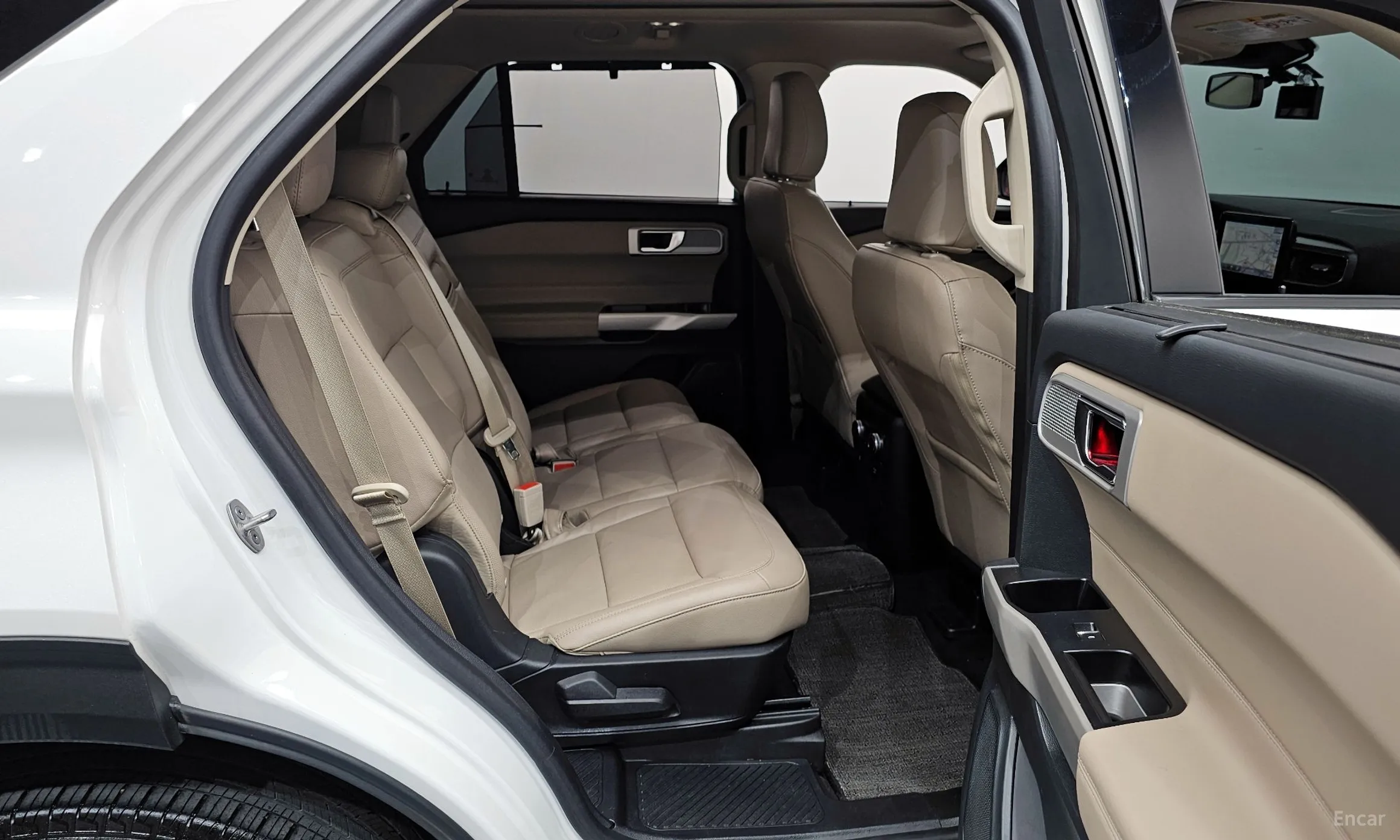 Ford Explorer 6th Generation превью 12