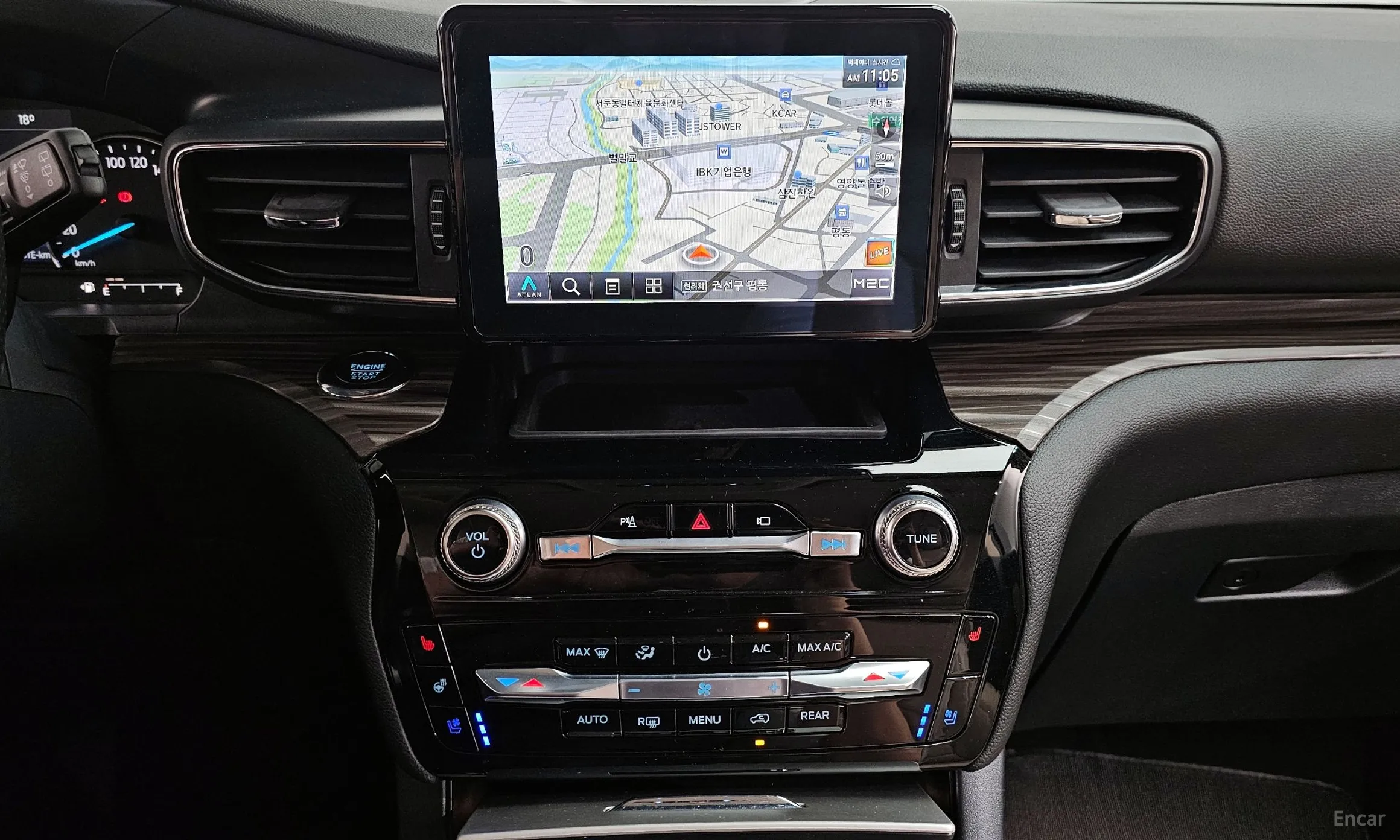 Ford Explorer 6th Generation превью 14