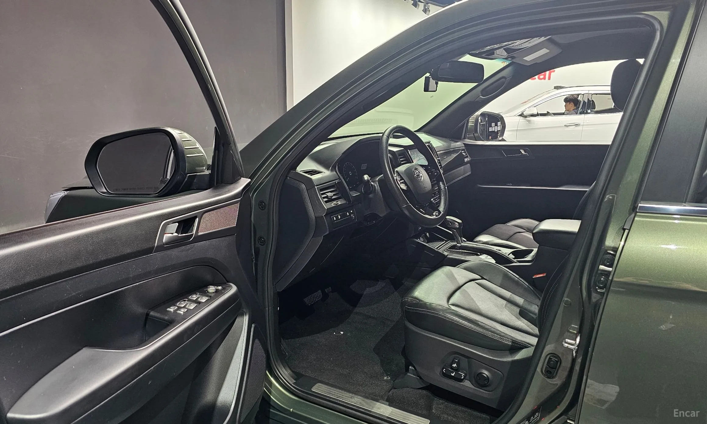 KG Mobility (SsangYong) Rexton Sports Khan превью 10