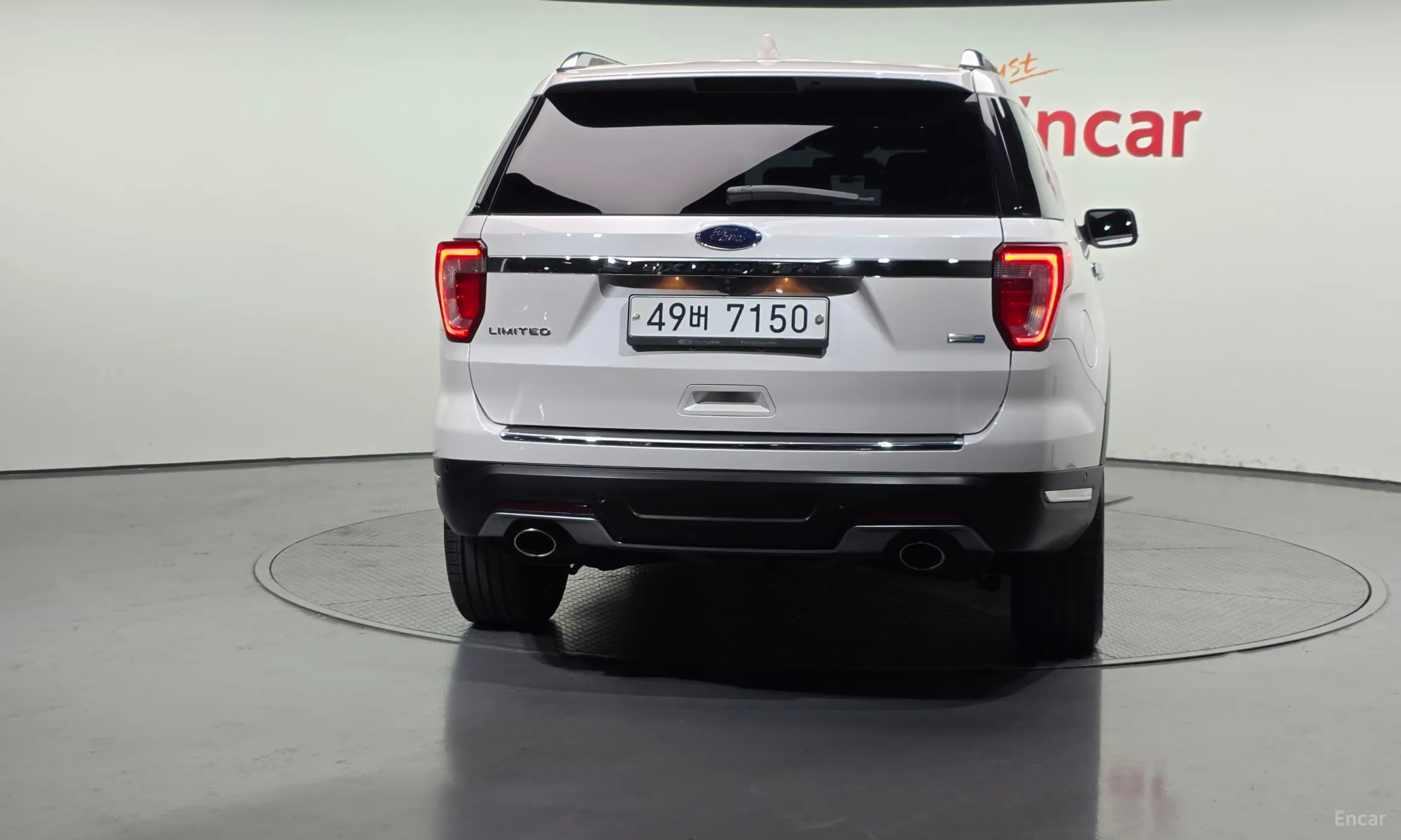 Ford Explorer превью 4