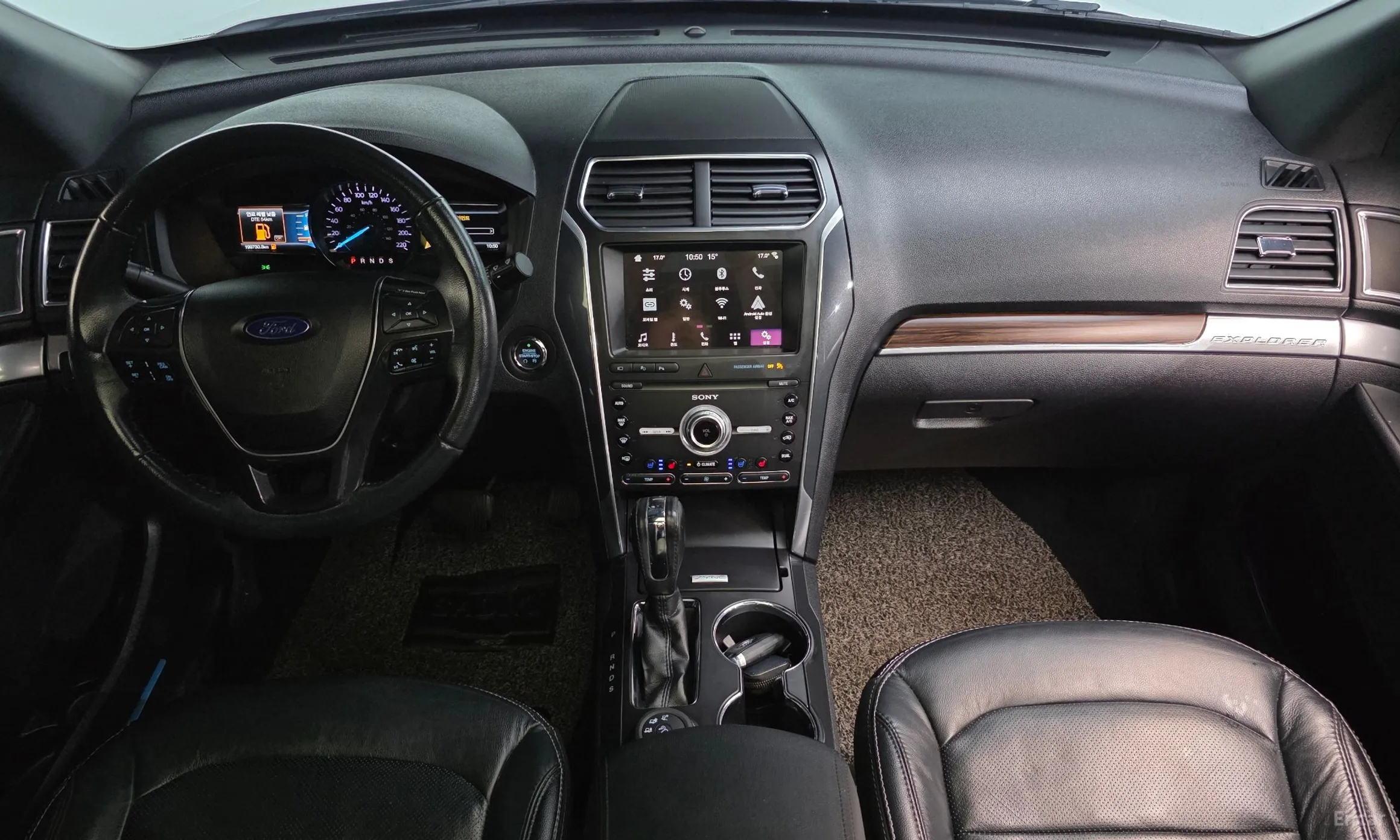 Ford Explorer превью 7