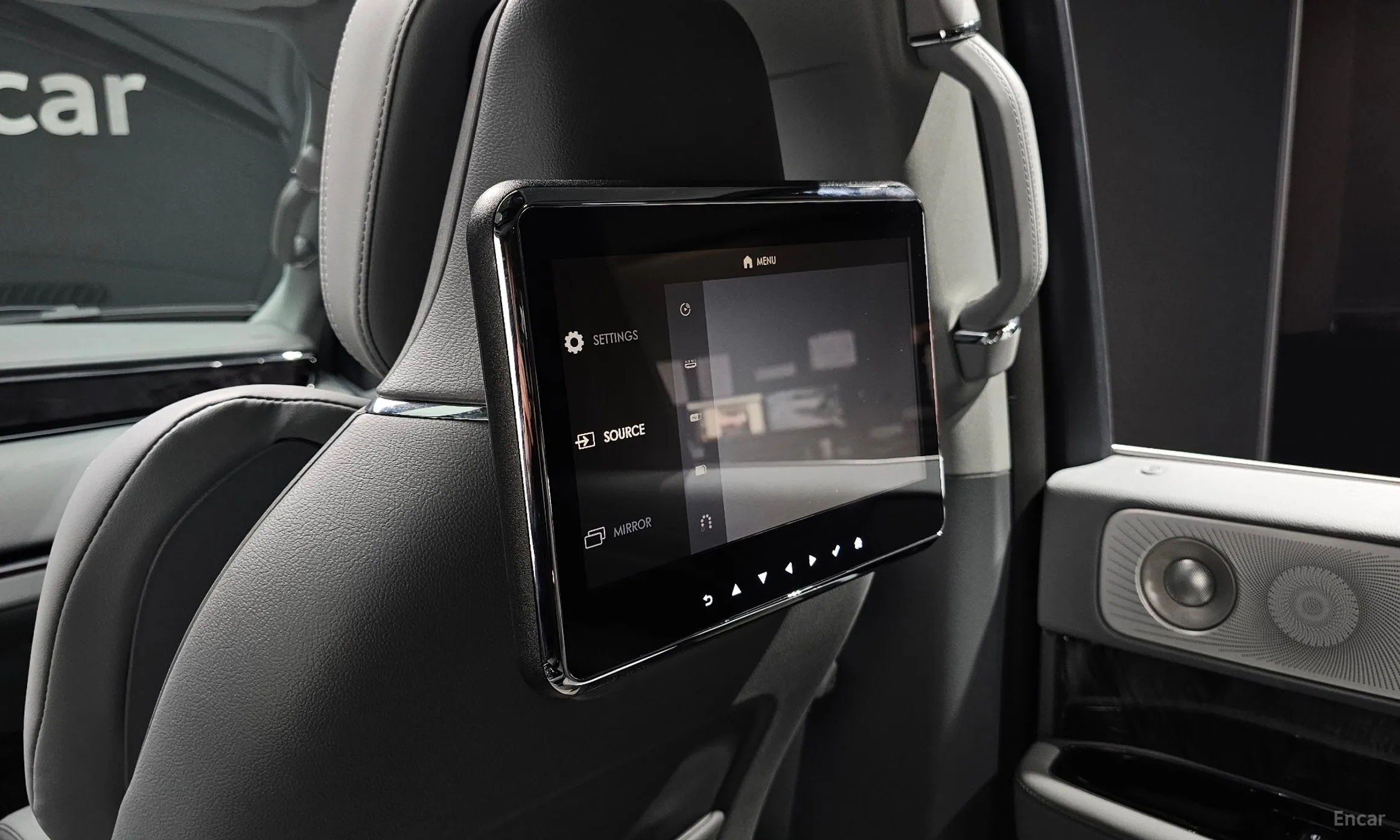 Lincoln Navigator 4th generation превью 19