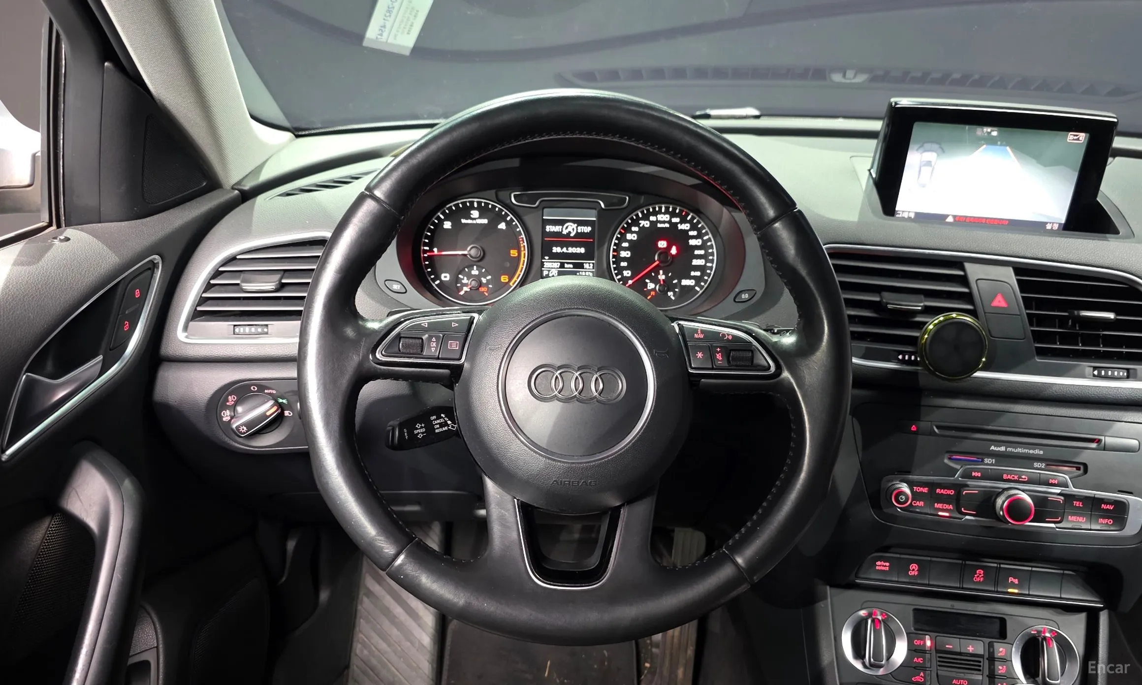 Audi Q3 превью 13