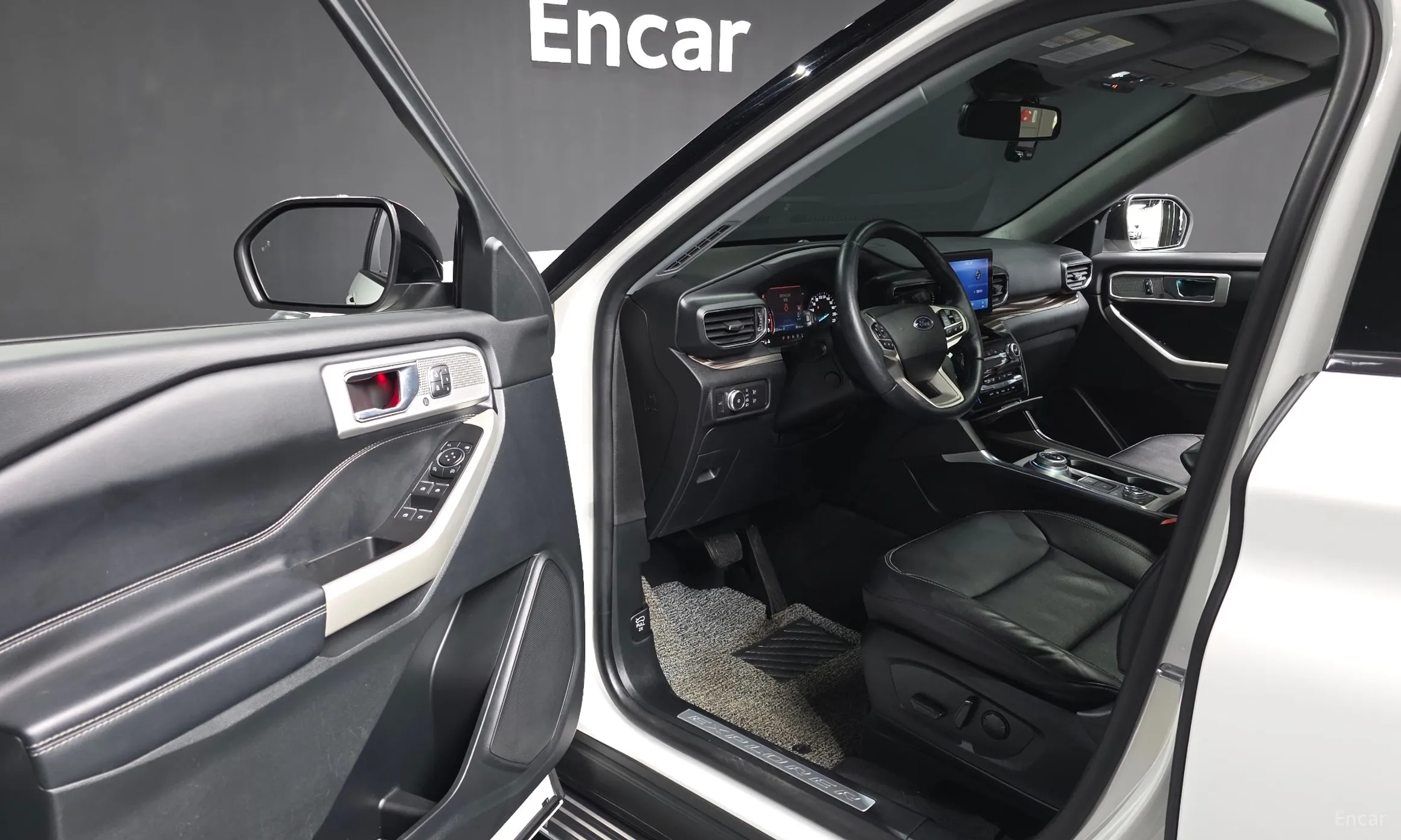 Ford Explorer 6th Generation превью 10