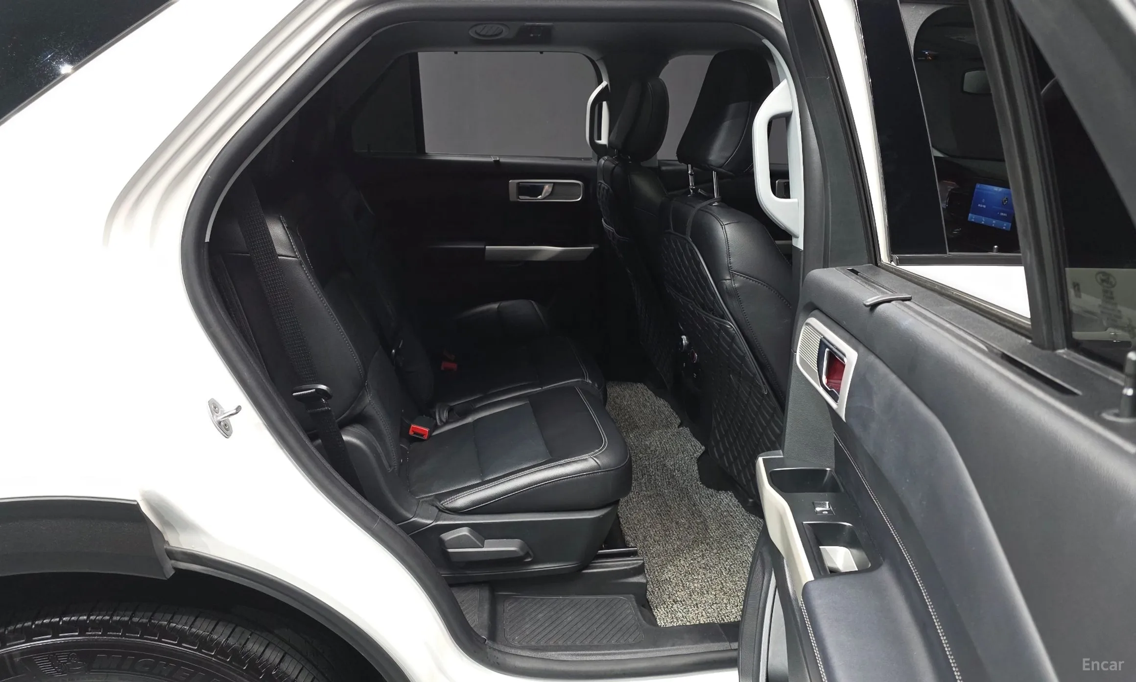 Ford Explorer 6th Generation превью 12