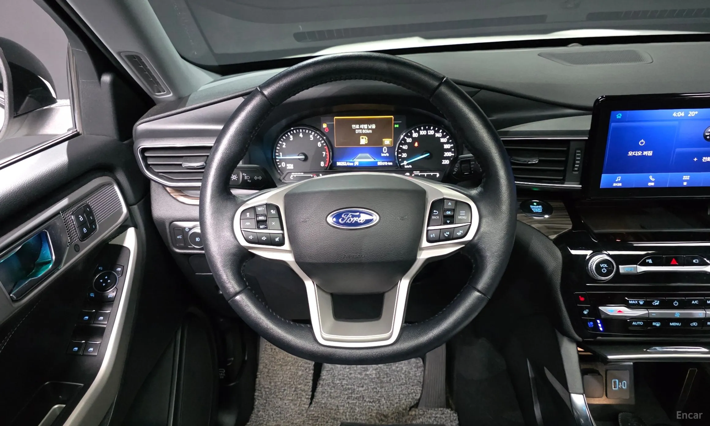 Ford Explorer 6th Generation превью 13