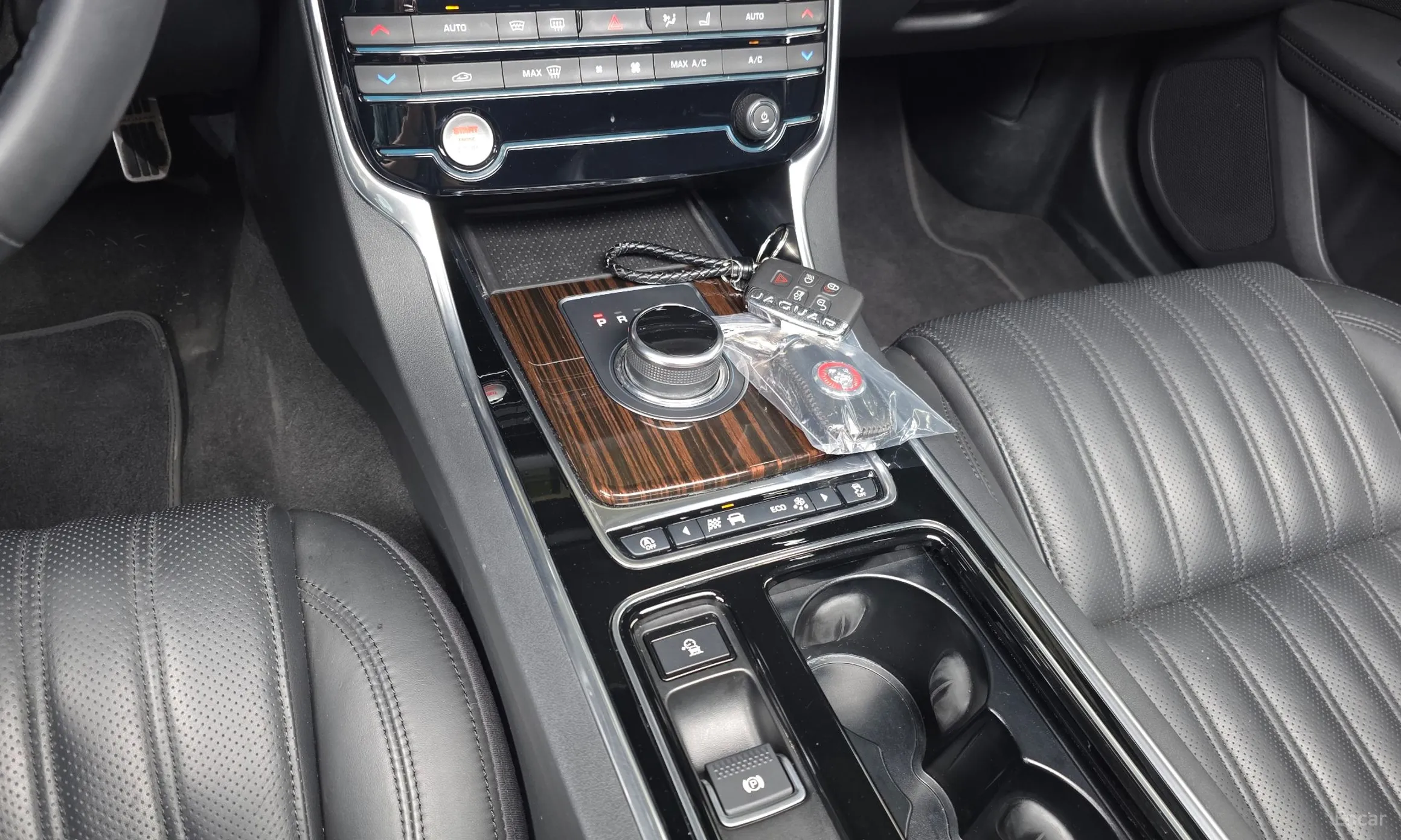 Jaguar XF (x260) превью 9