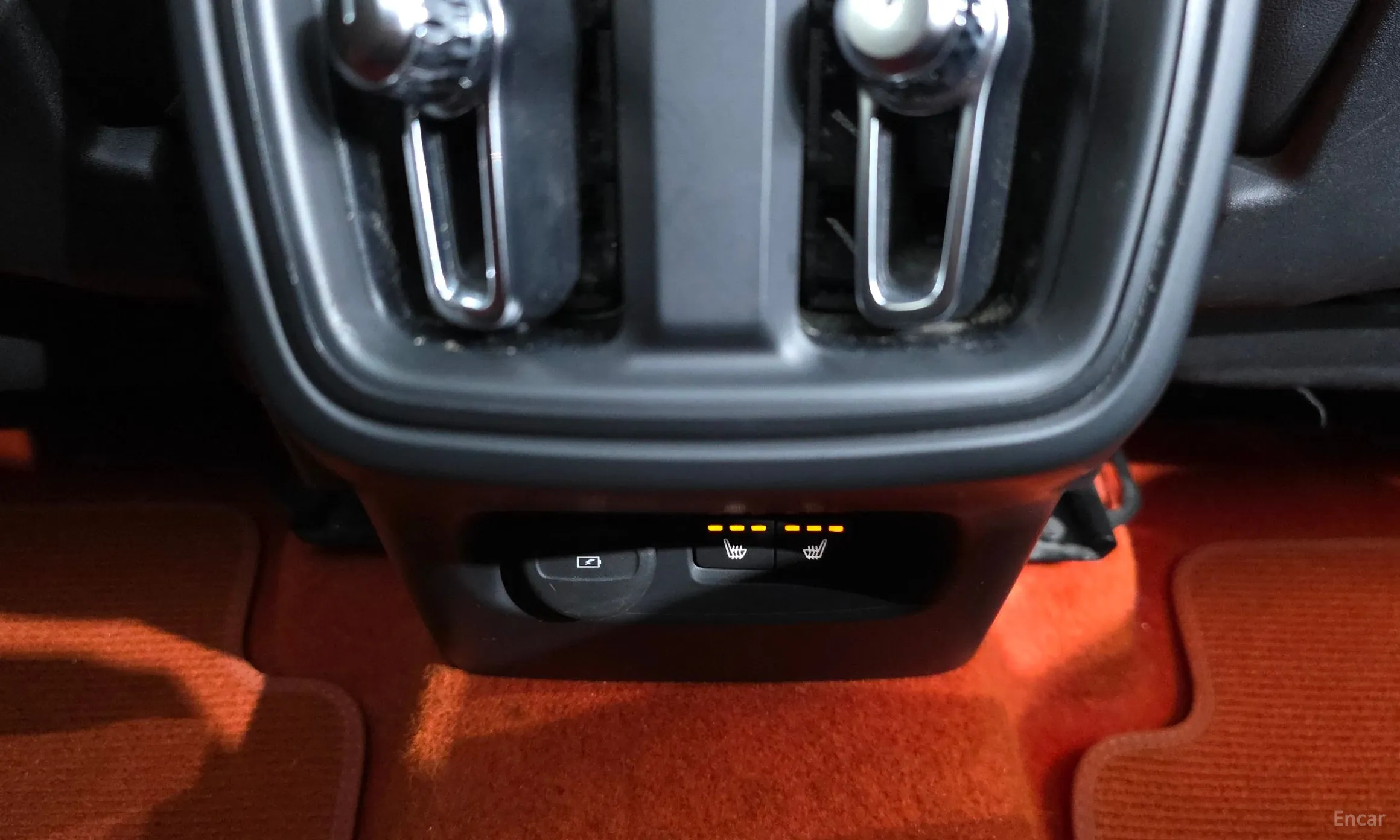 Volvo XC40 превью 18