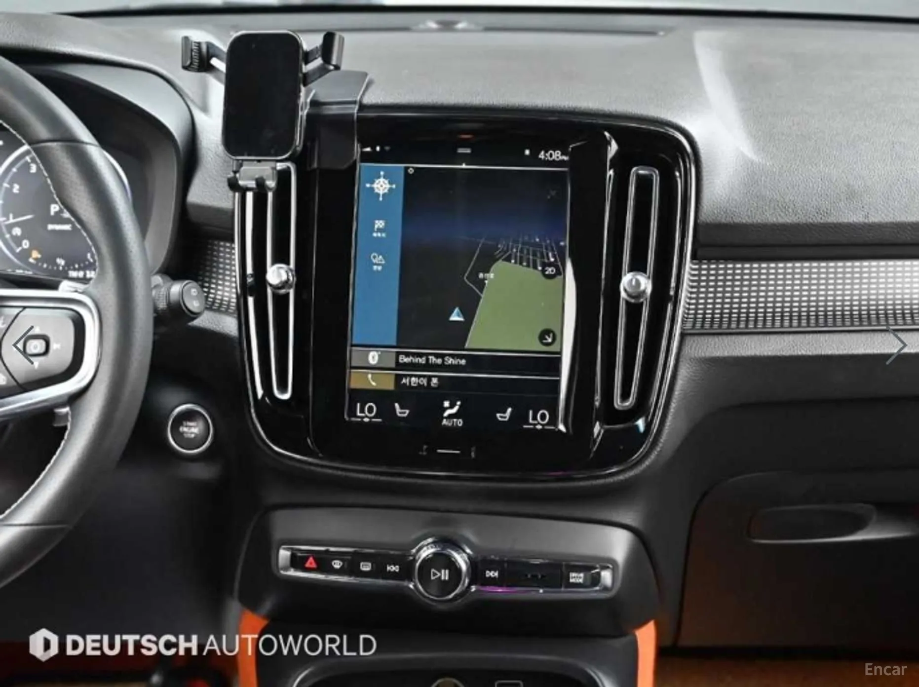 Volvo XC40 превью 14